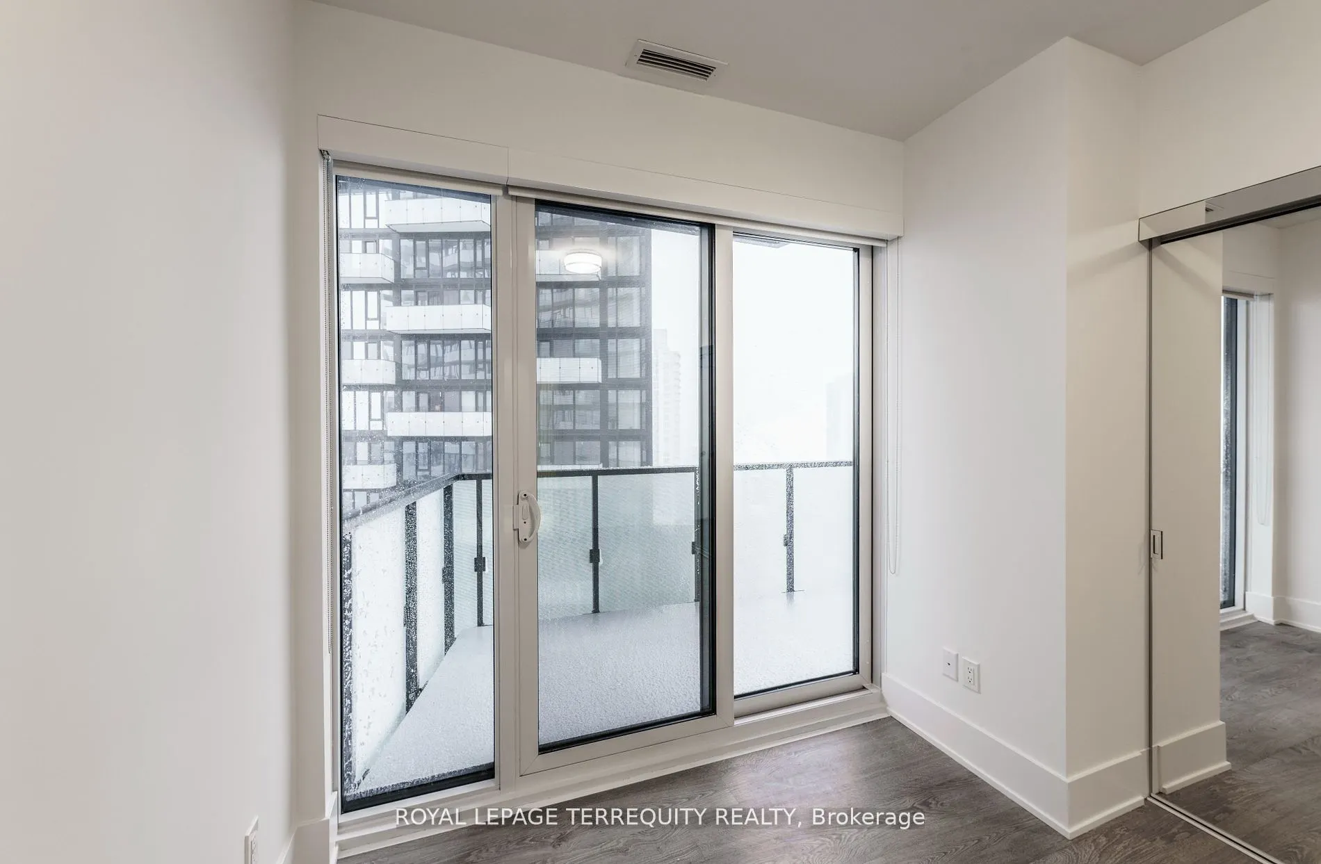 470 Front Street W, #1912