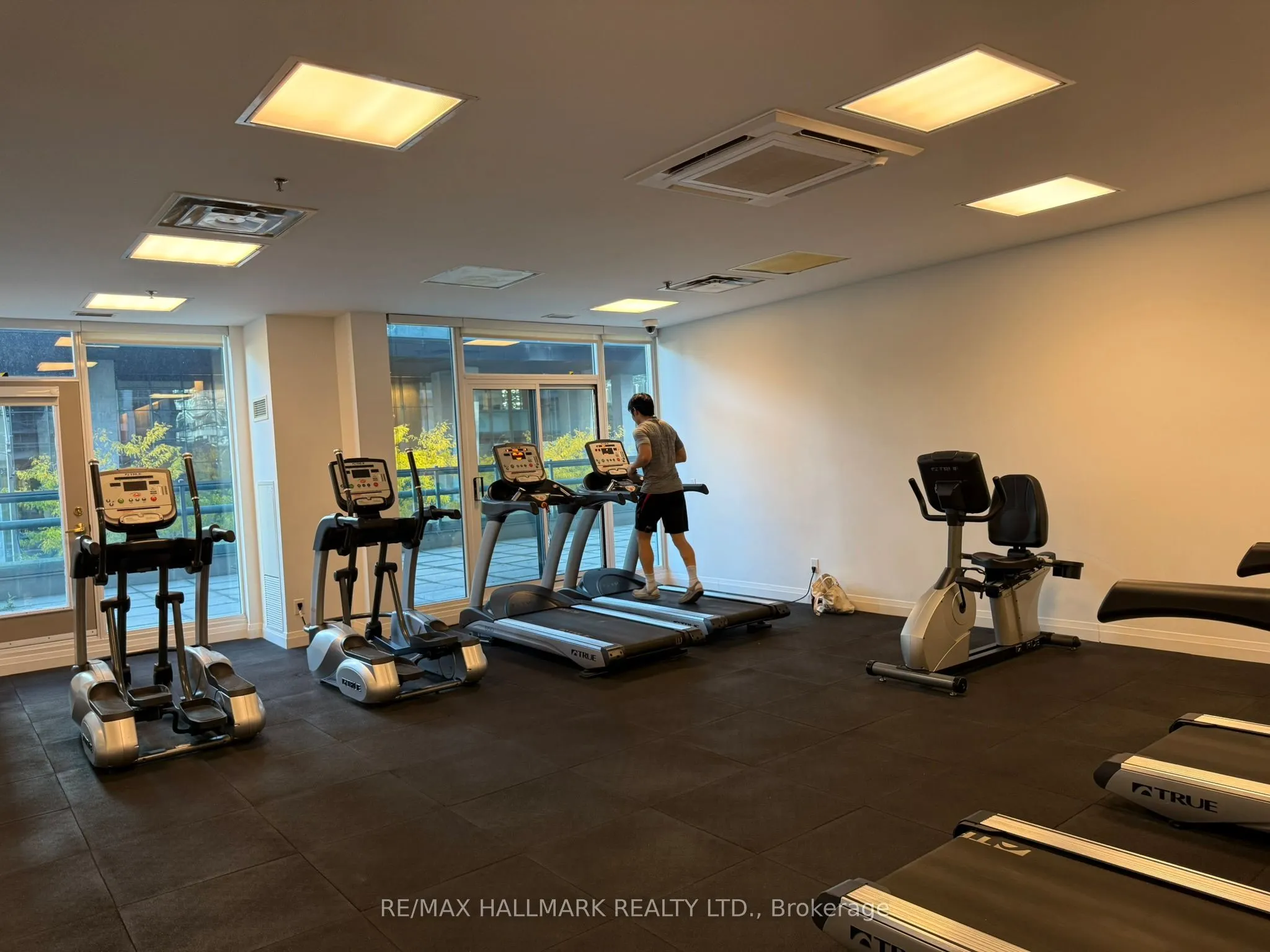 30 Grand Trunk Crescent, #2609