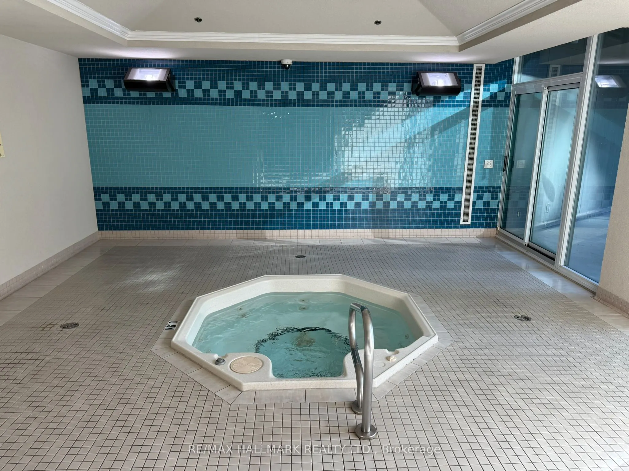 30 Grand Trunk Crescent, #2609