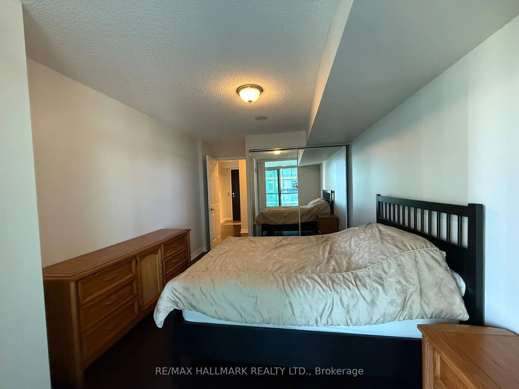 30 Grand Trunk Crescent, #2609