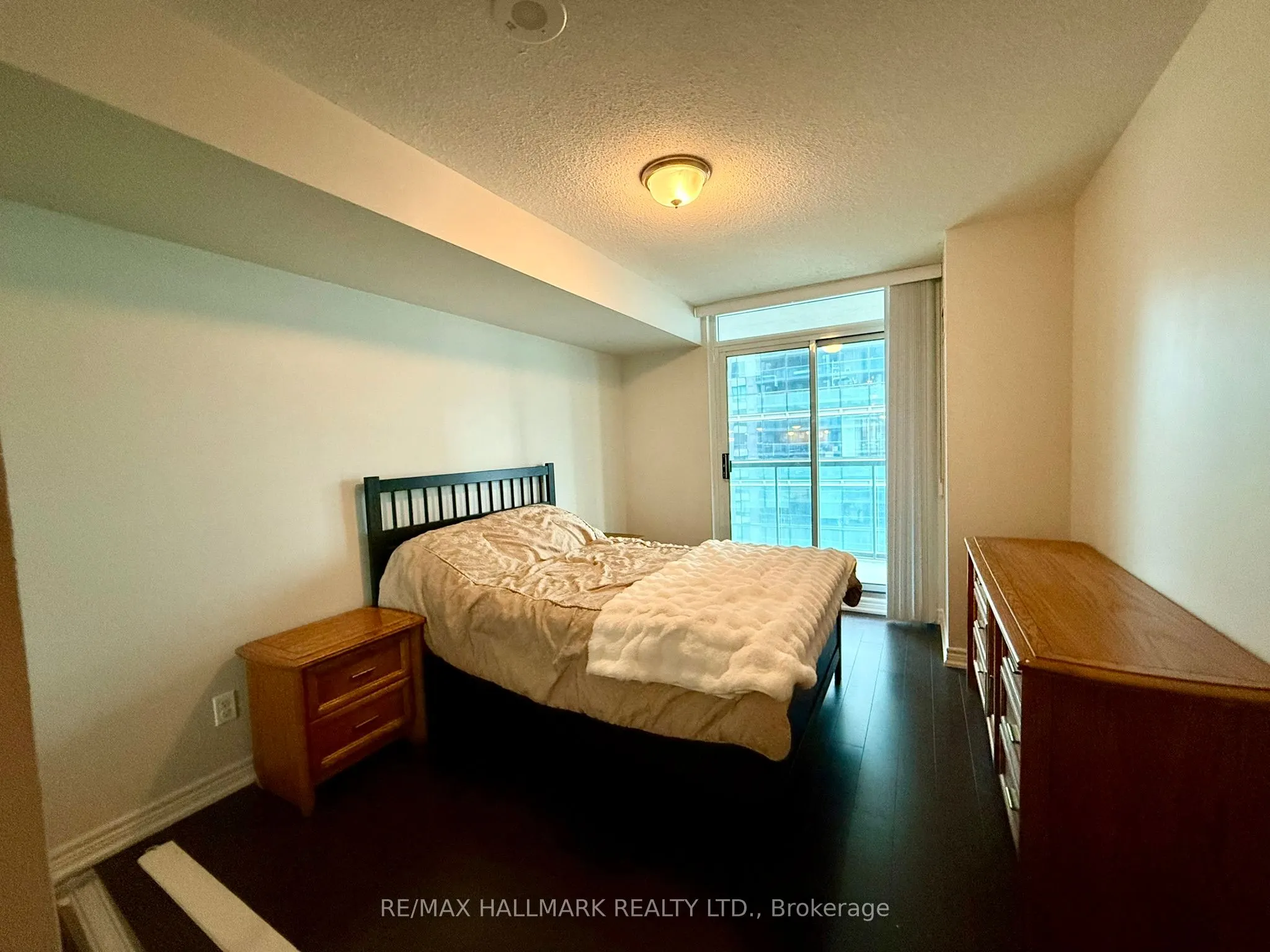 30 Grand Trunk Crescent, #2609
