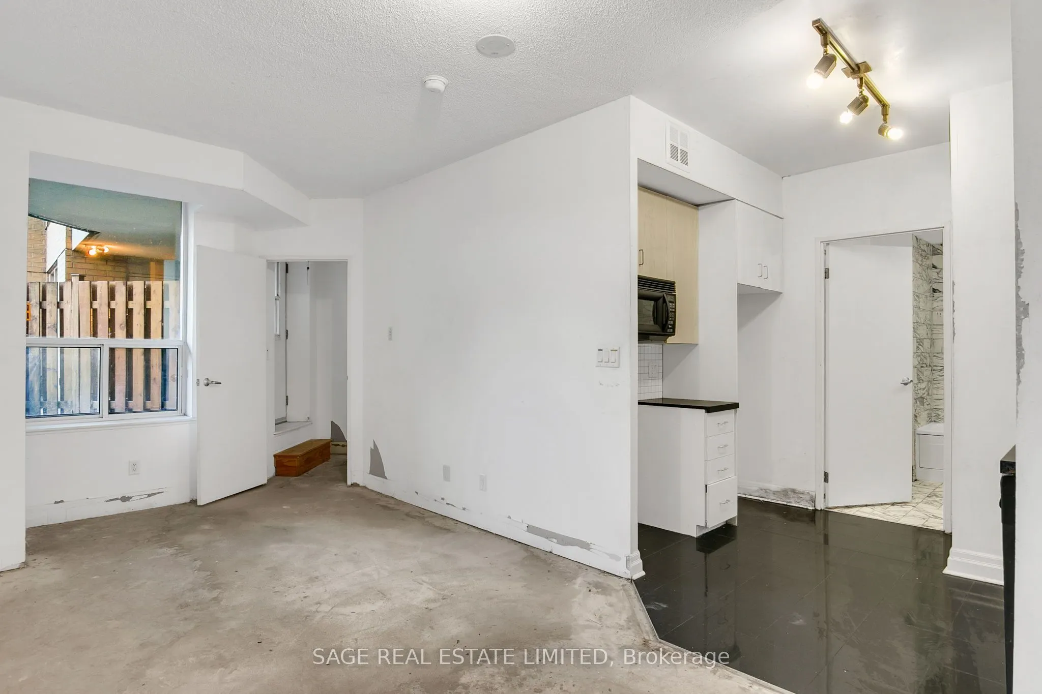 70 Alexander Street, #213