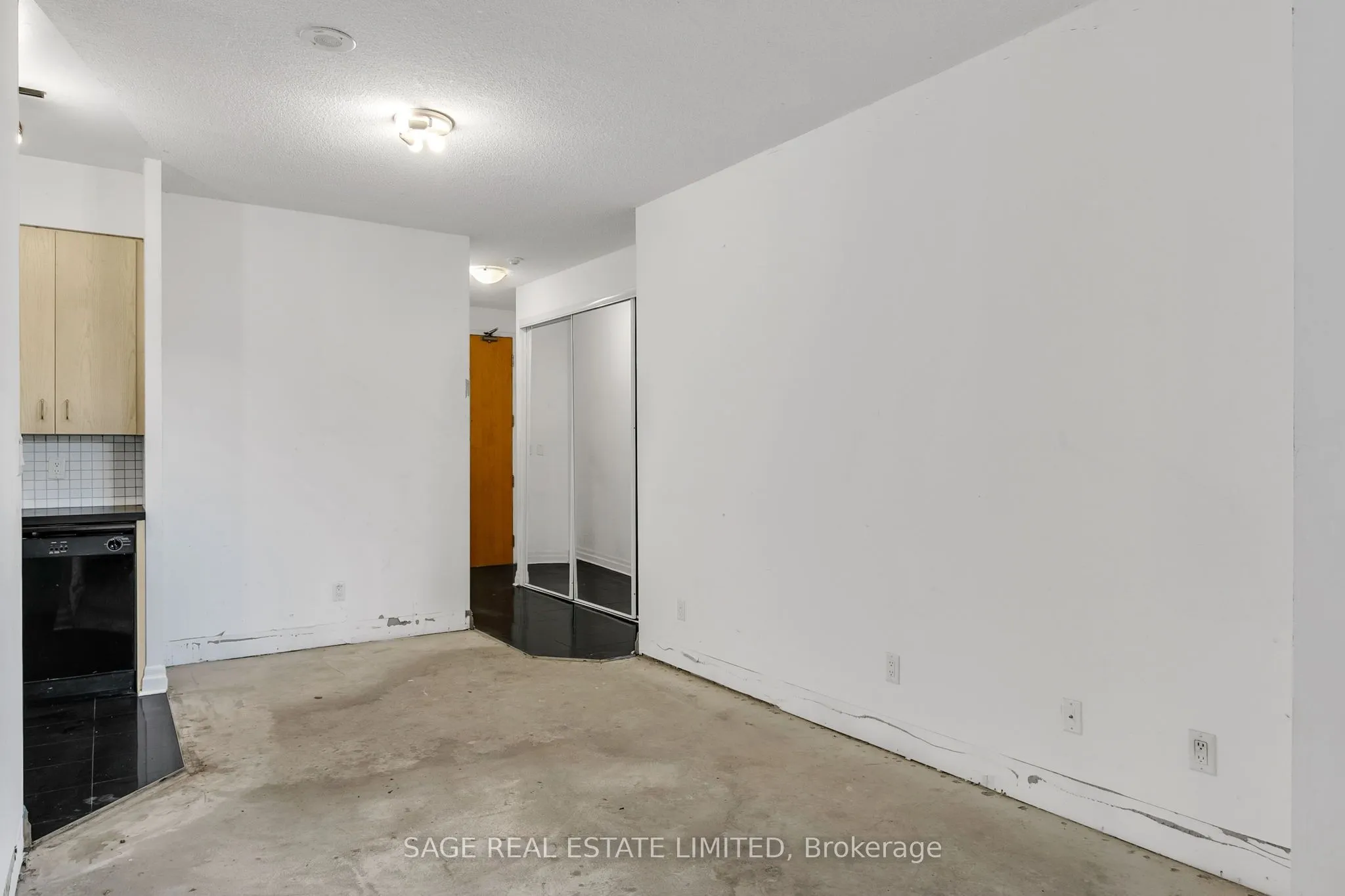 70 Alexander Street, #213