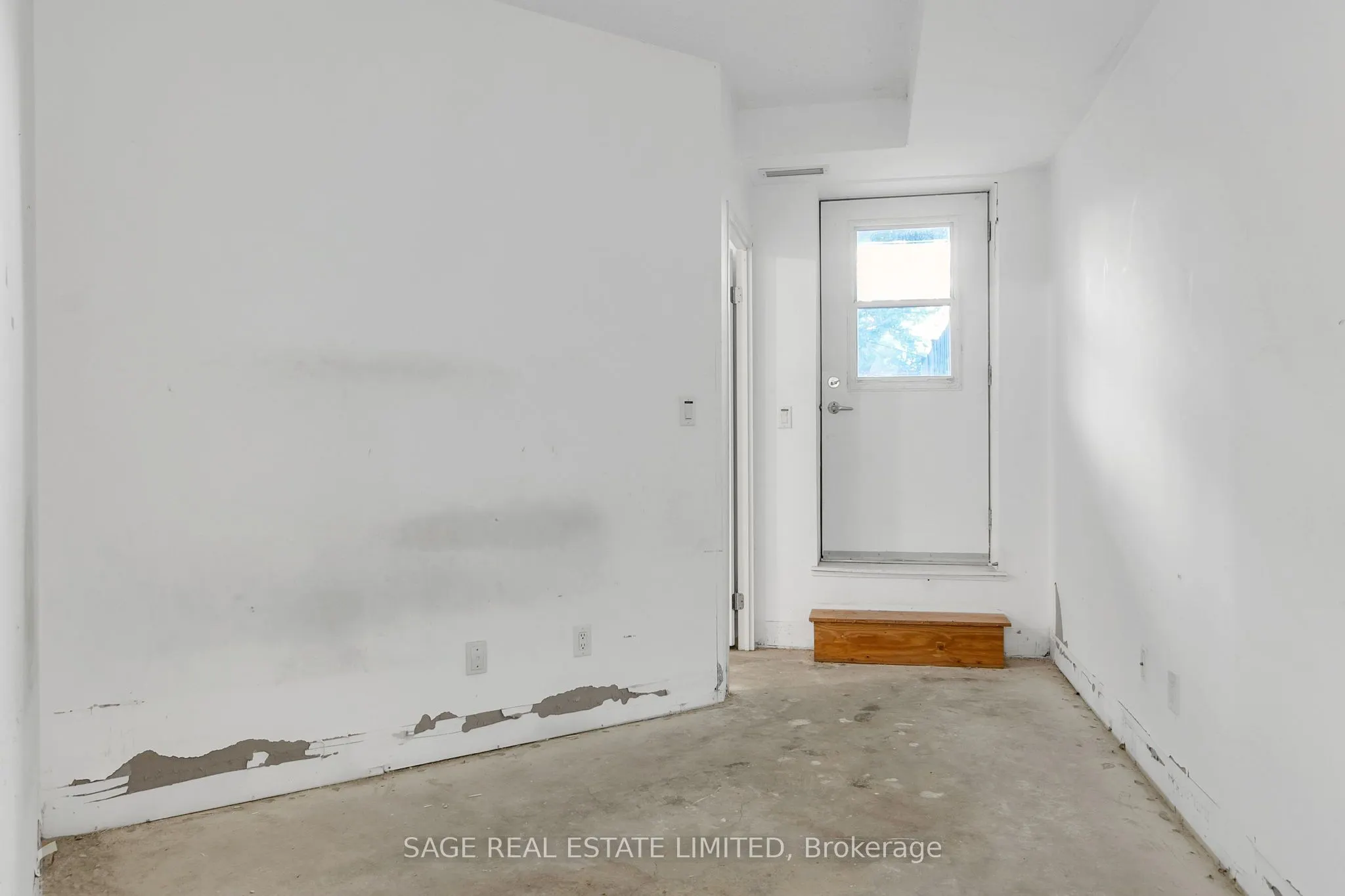 70 Alexander Street, #213