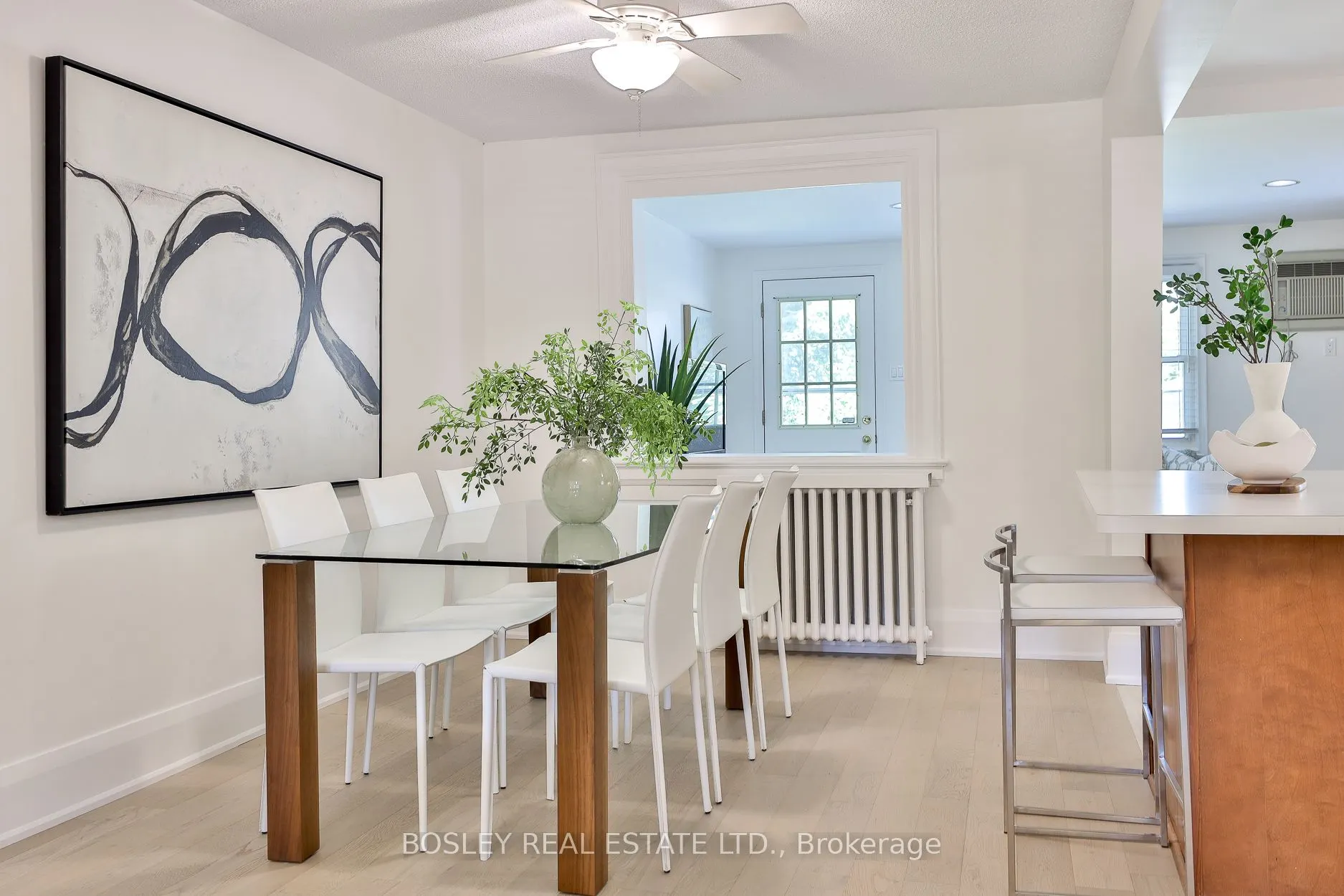 682 Hillsdale Avenue E