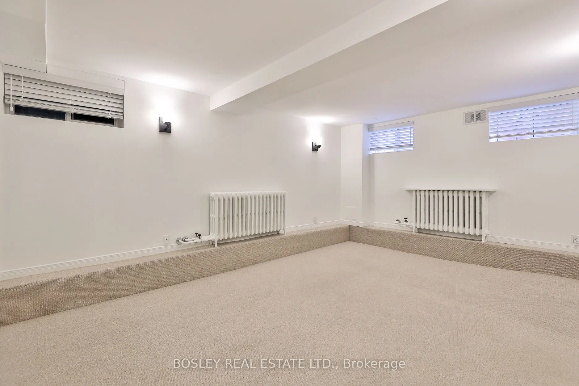 682 Hillsdale Avenue E