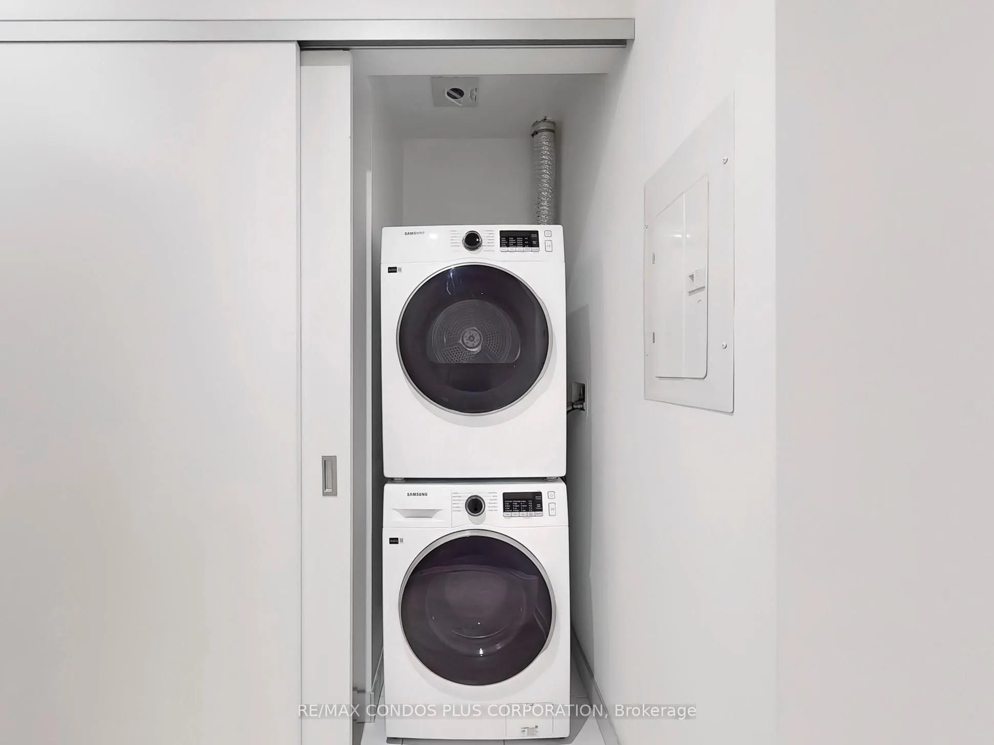 195 McCaul Street, #420