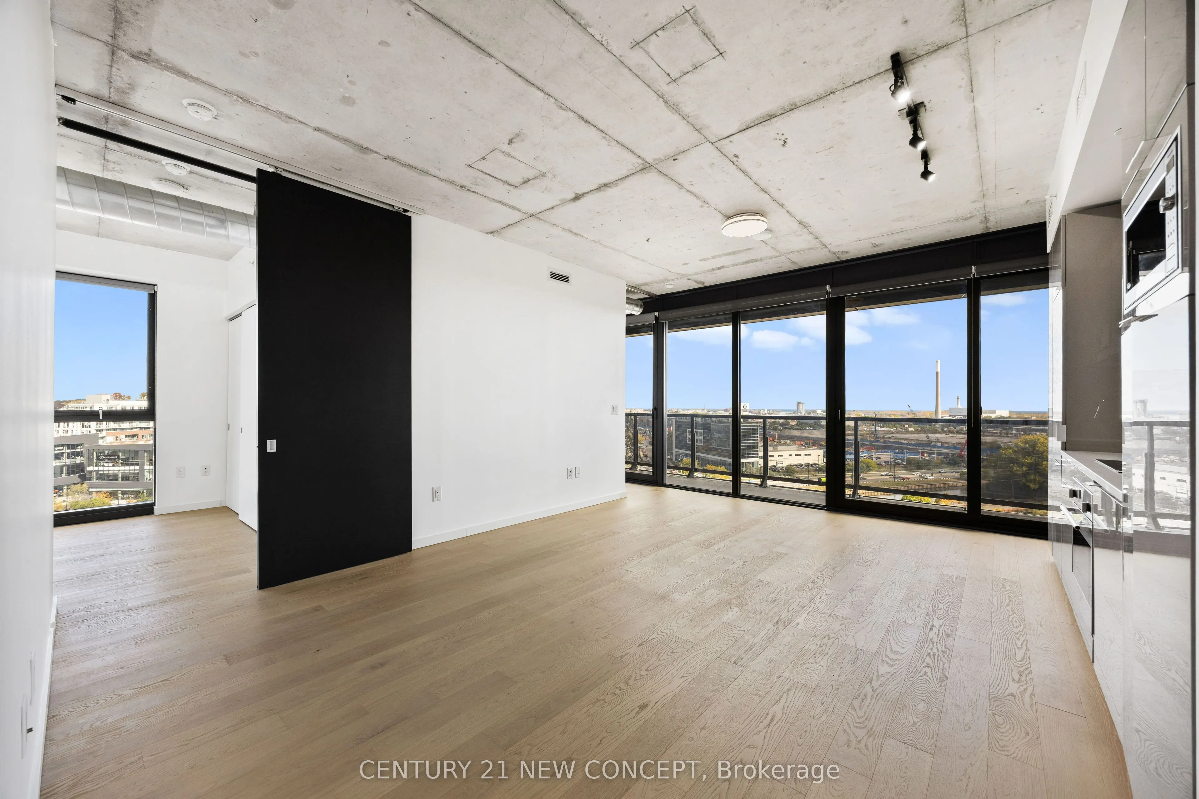 170 Bayview Avenue, #1112