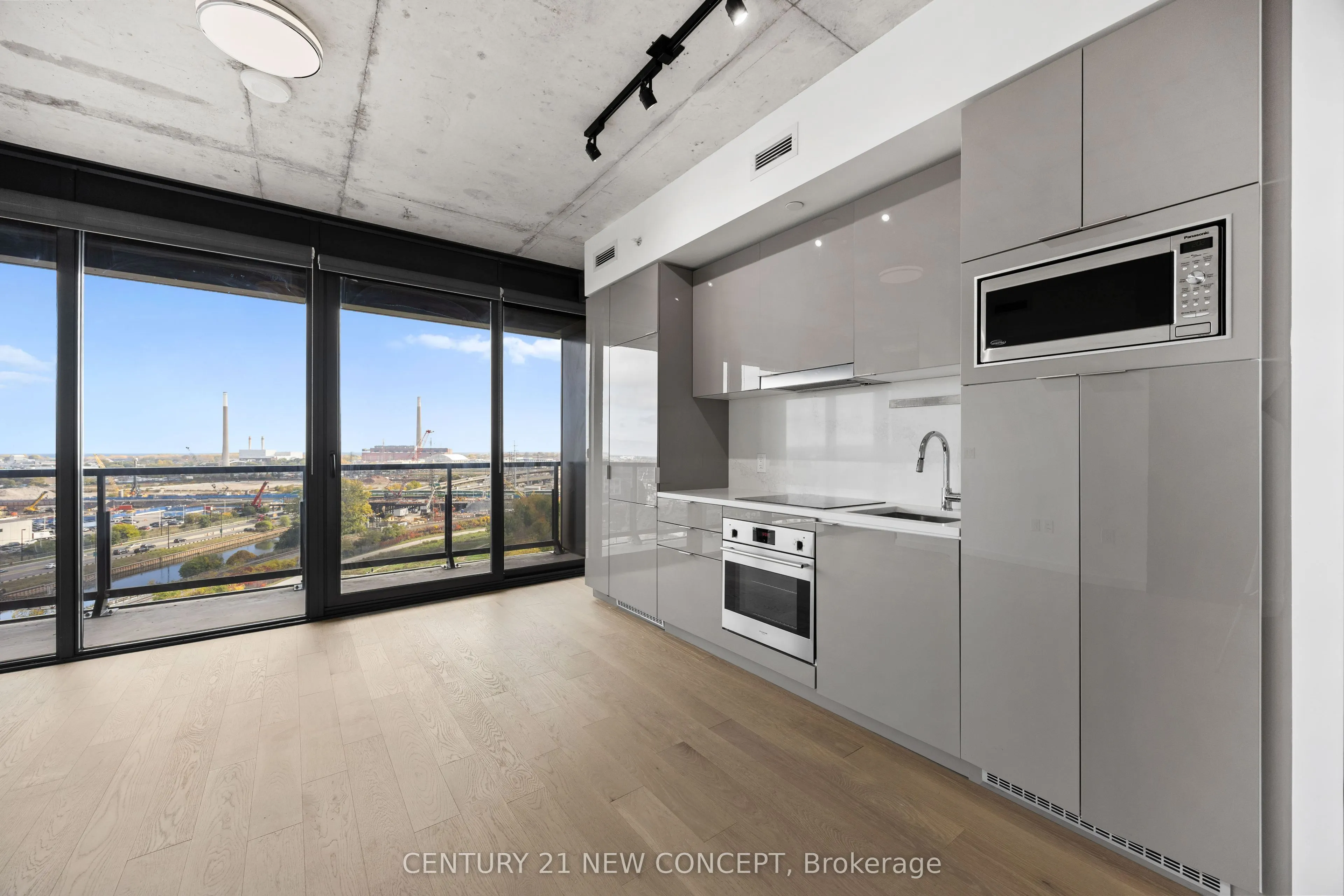 170 Bayview Avenue, #1112