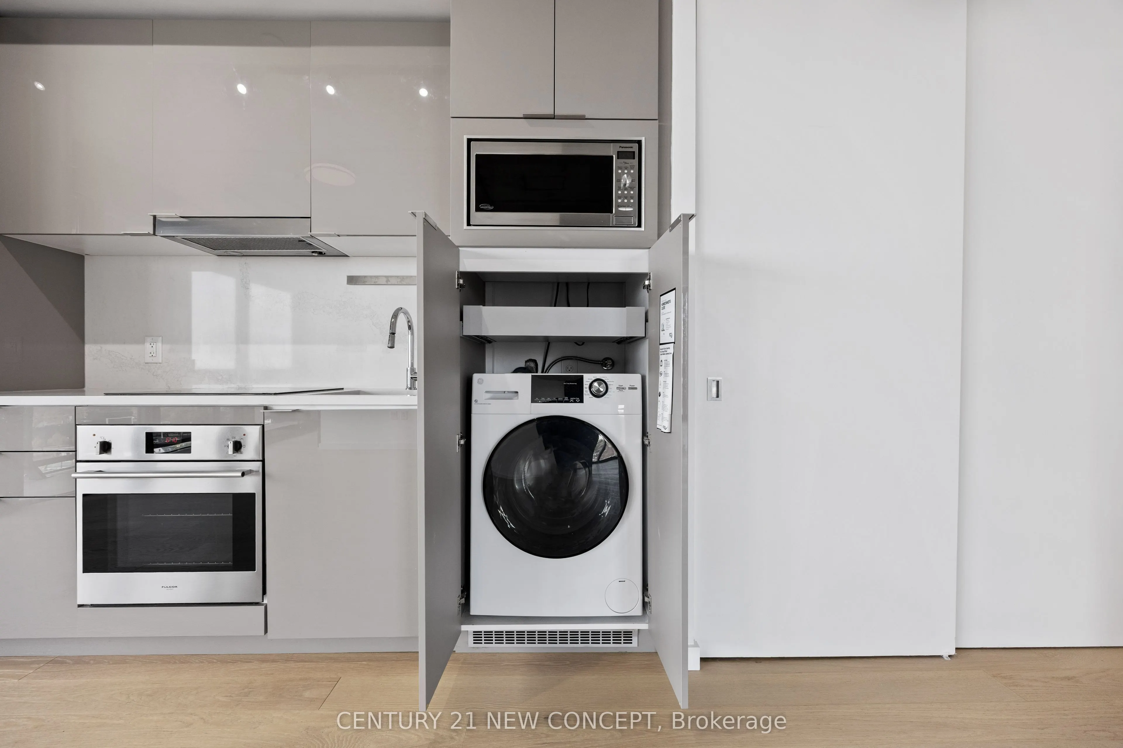 170 Bayview Avenue, #1112