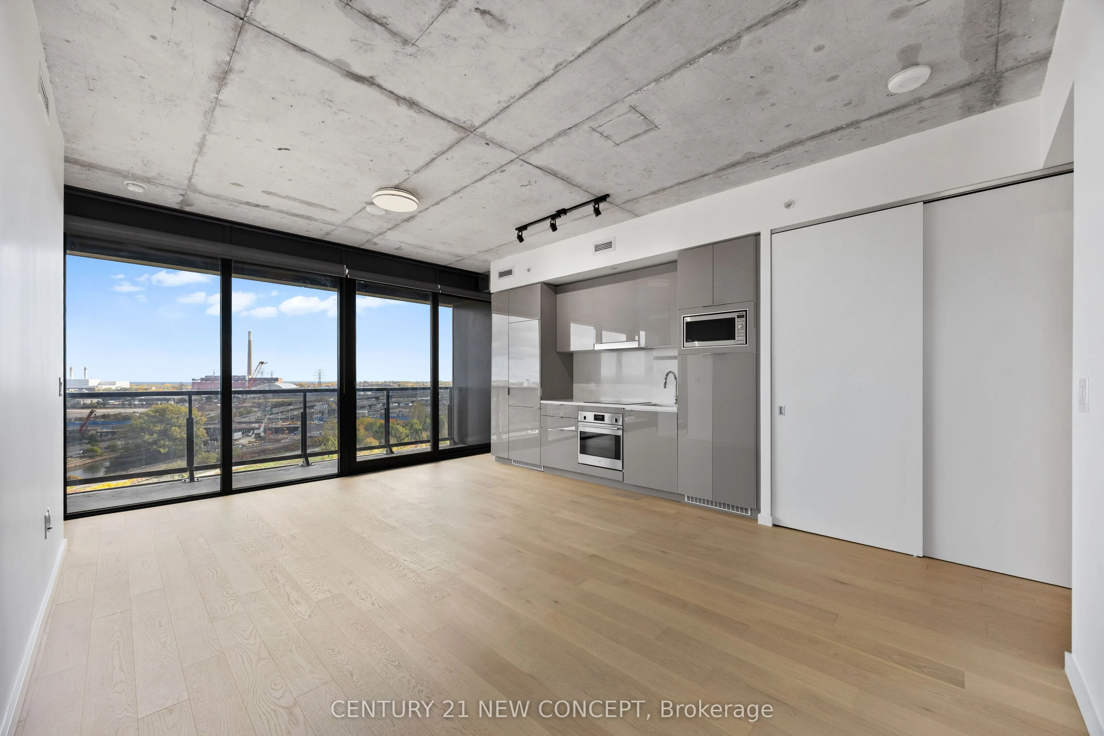 170 Bayview Avenue, #1112