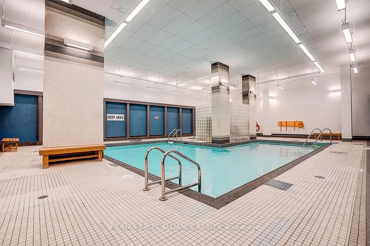 705 King Street W, #206