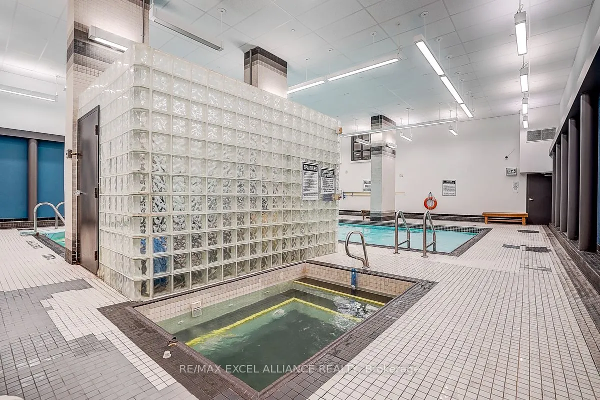 705 King Street W, #206