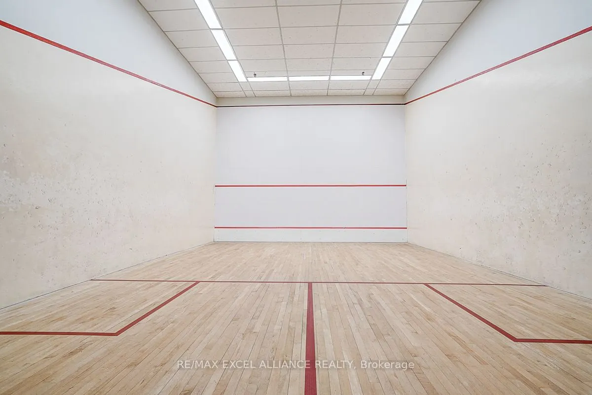 705 King Street W, #206