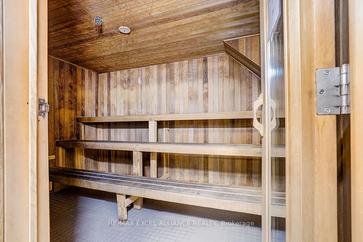 705 King Street W, #206