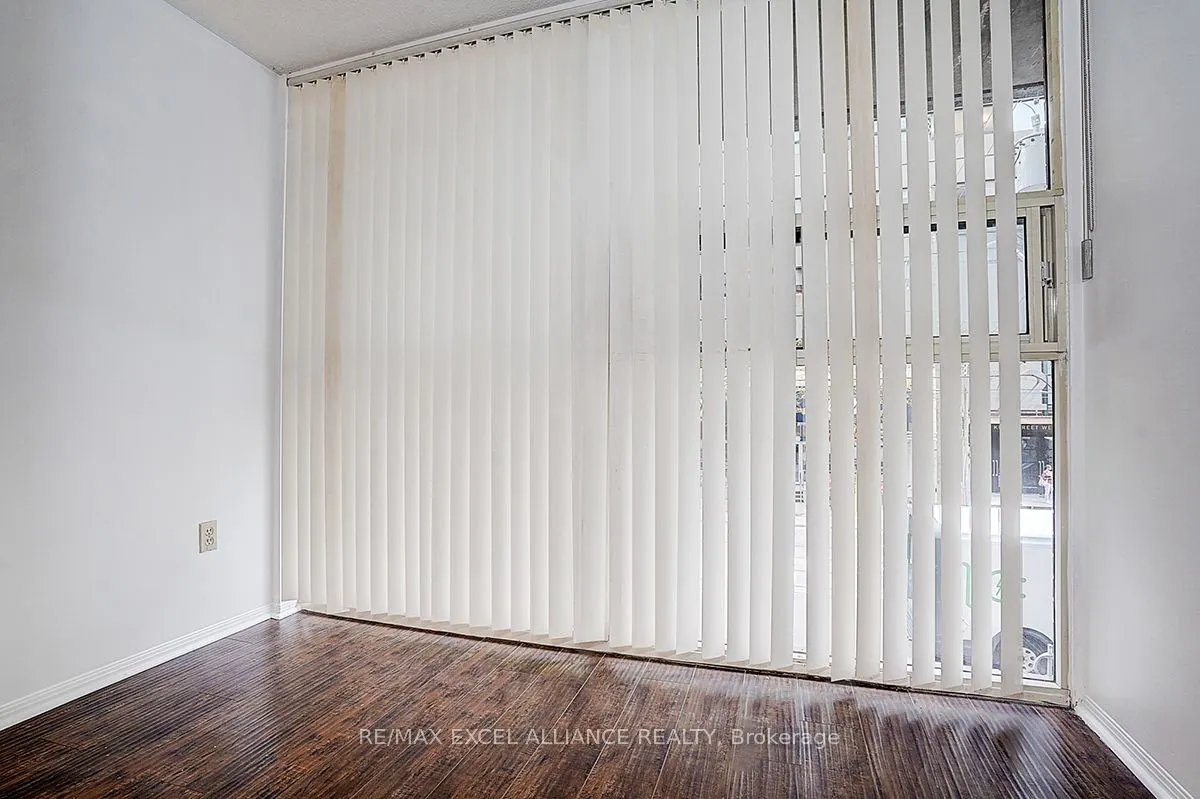 705 King Street W, #206