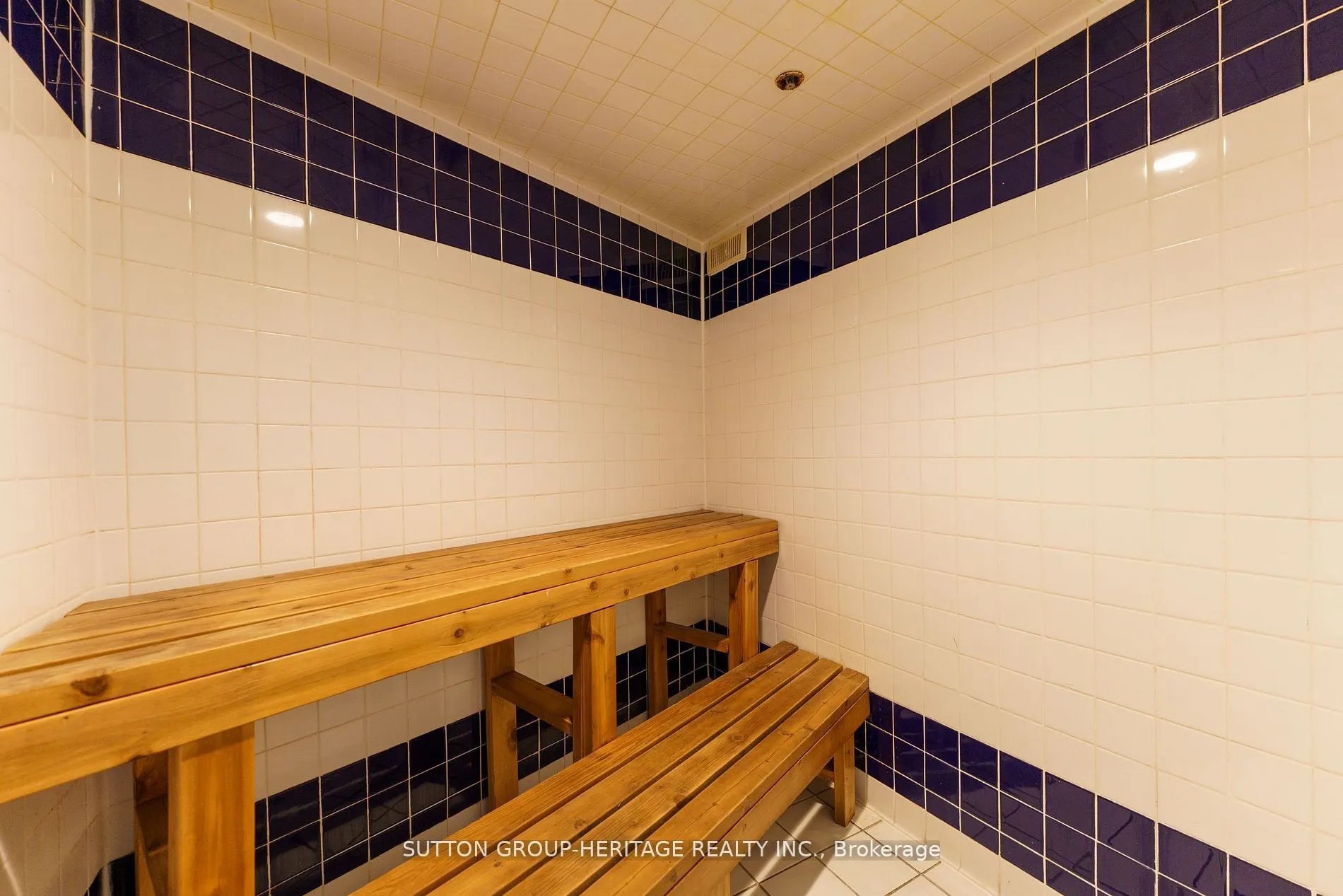 550 Queens Quay W, #126