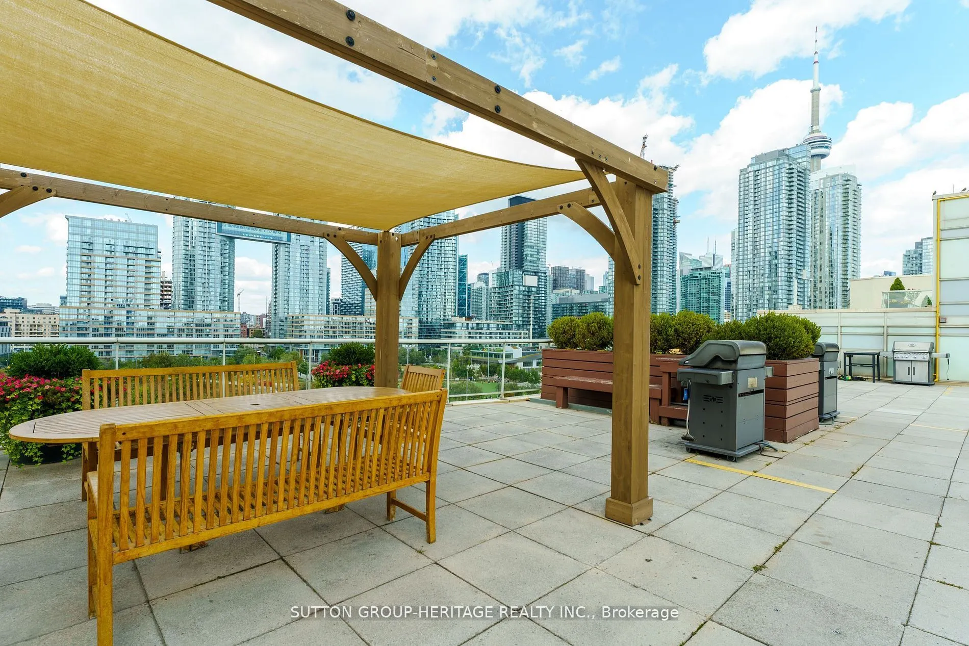 550 Queens Quay W, #126