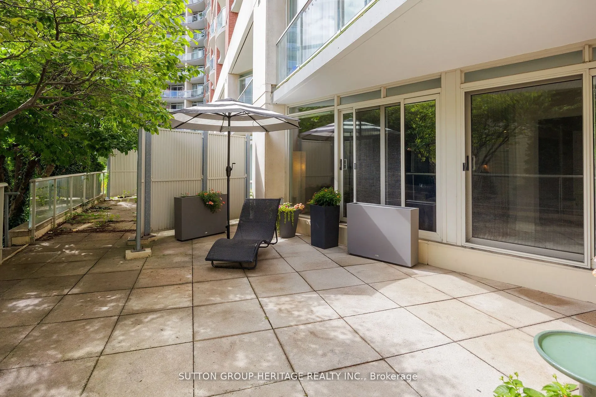 550 Queens Quay W, #126