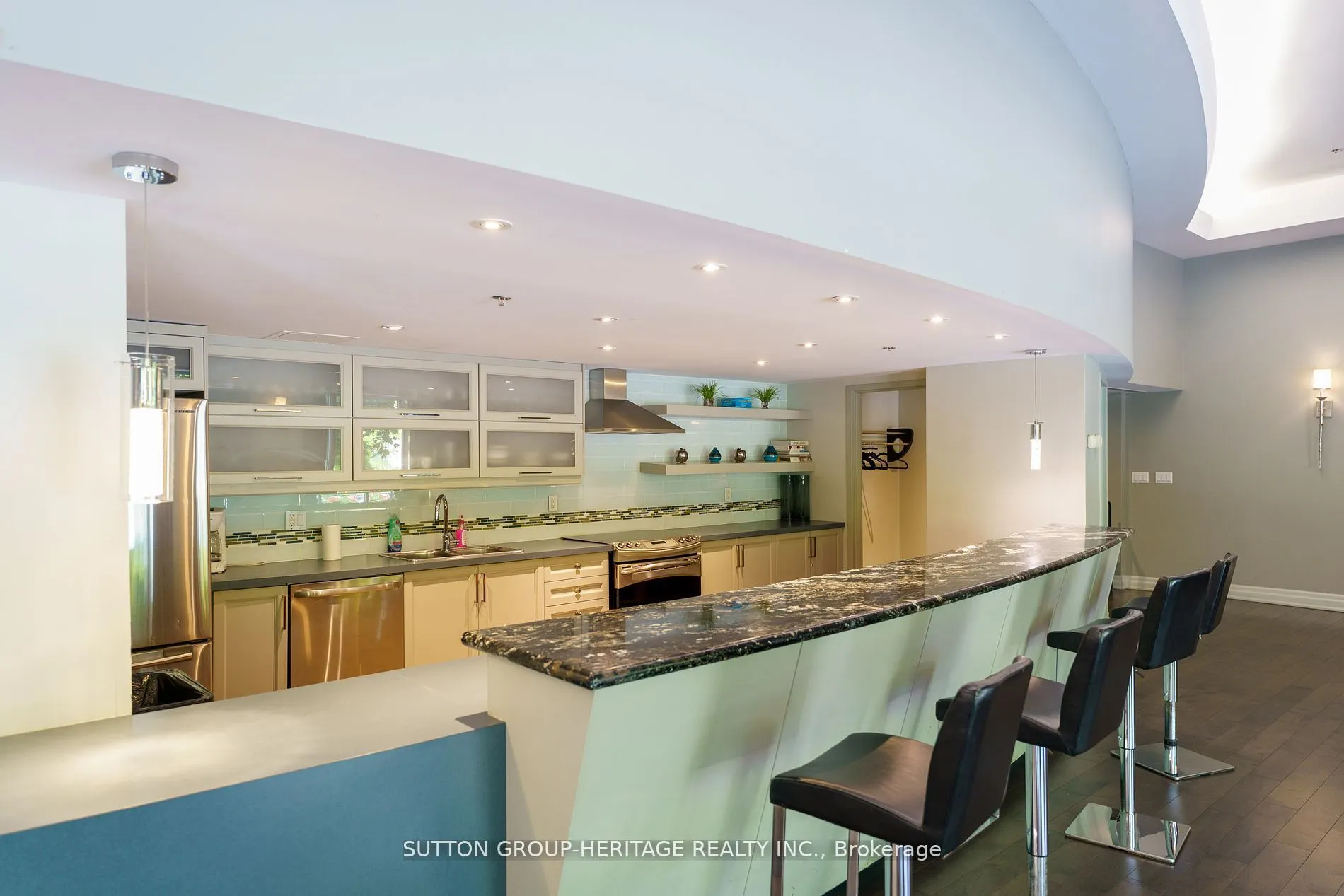 550 Queens Quay W, #126