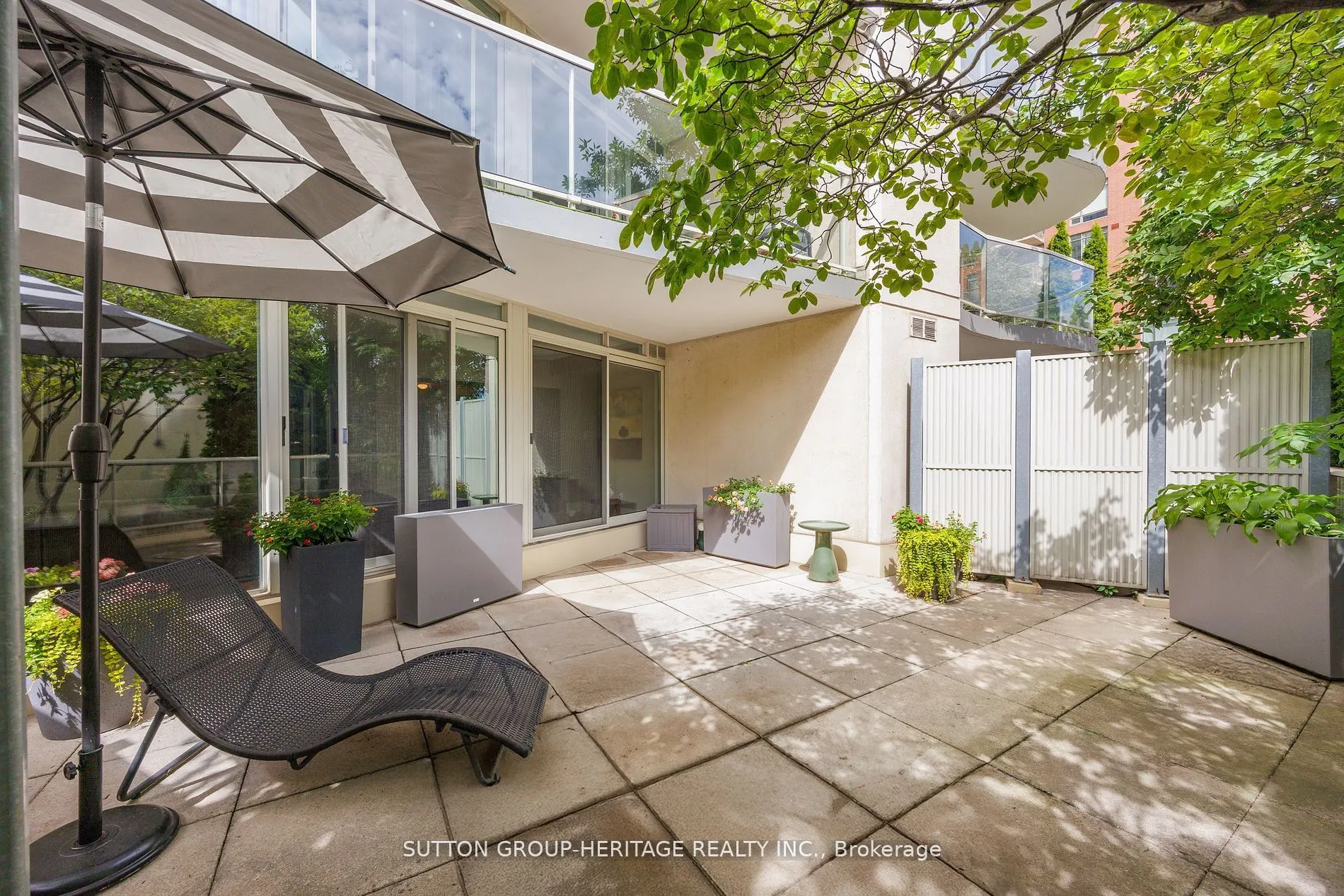 550 Queens Quay W, #126