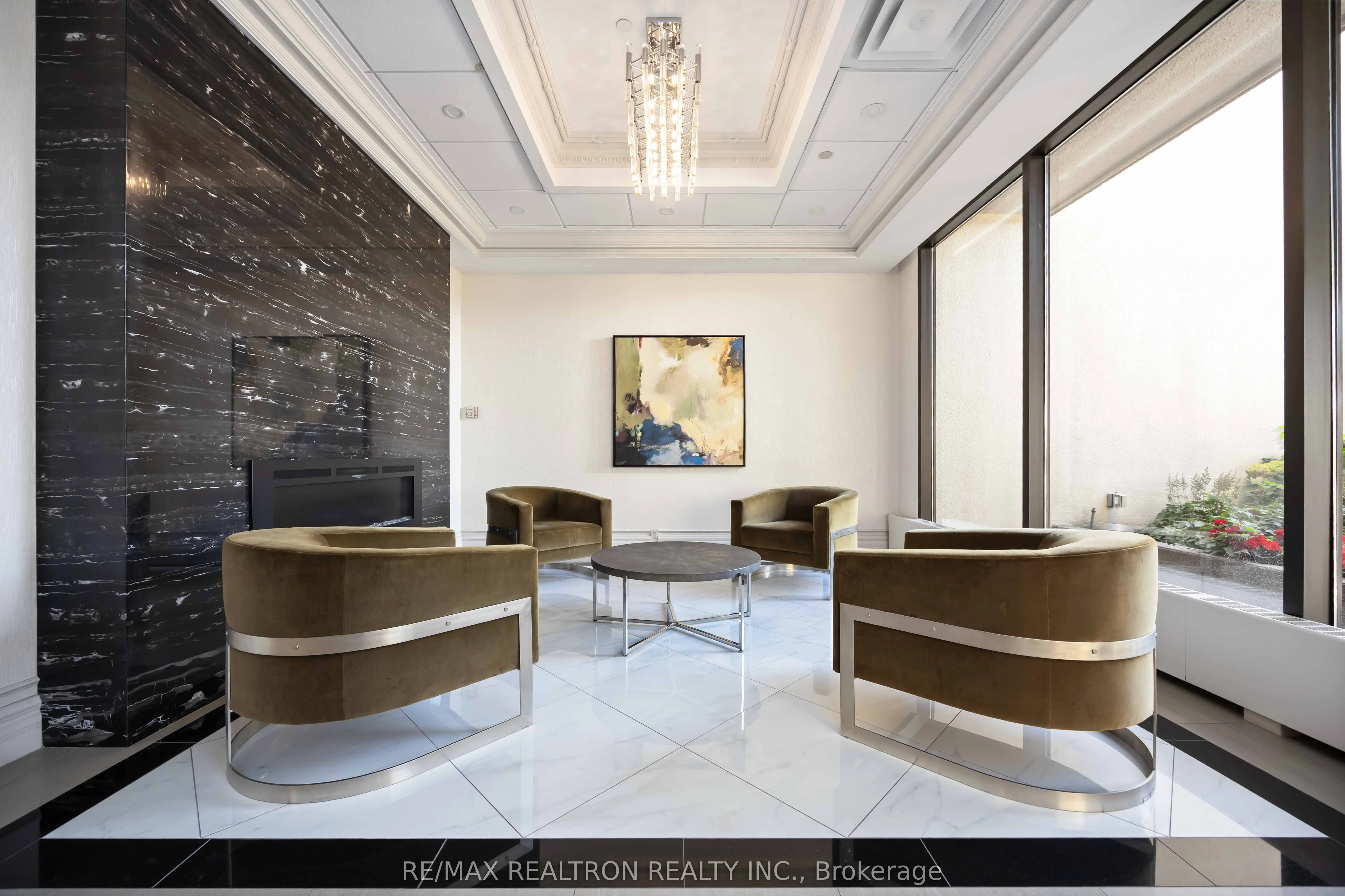 5460 Yonge Street, #605