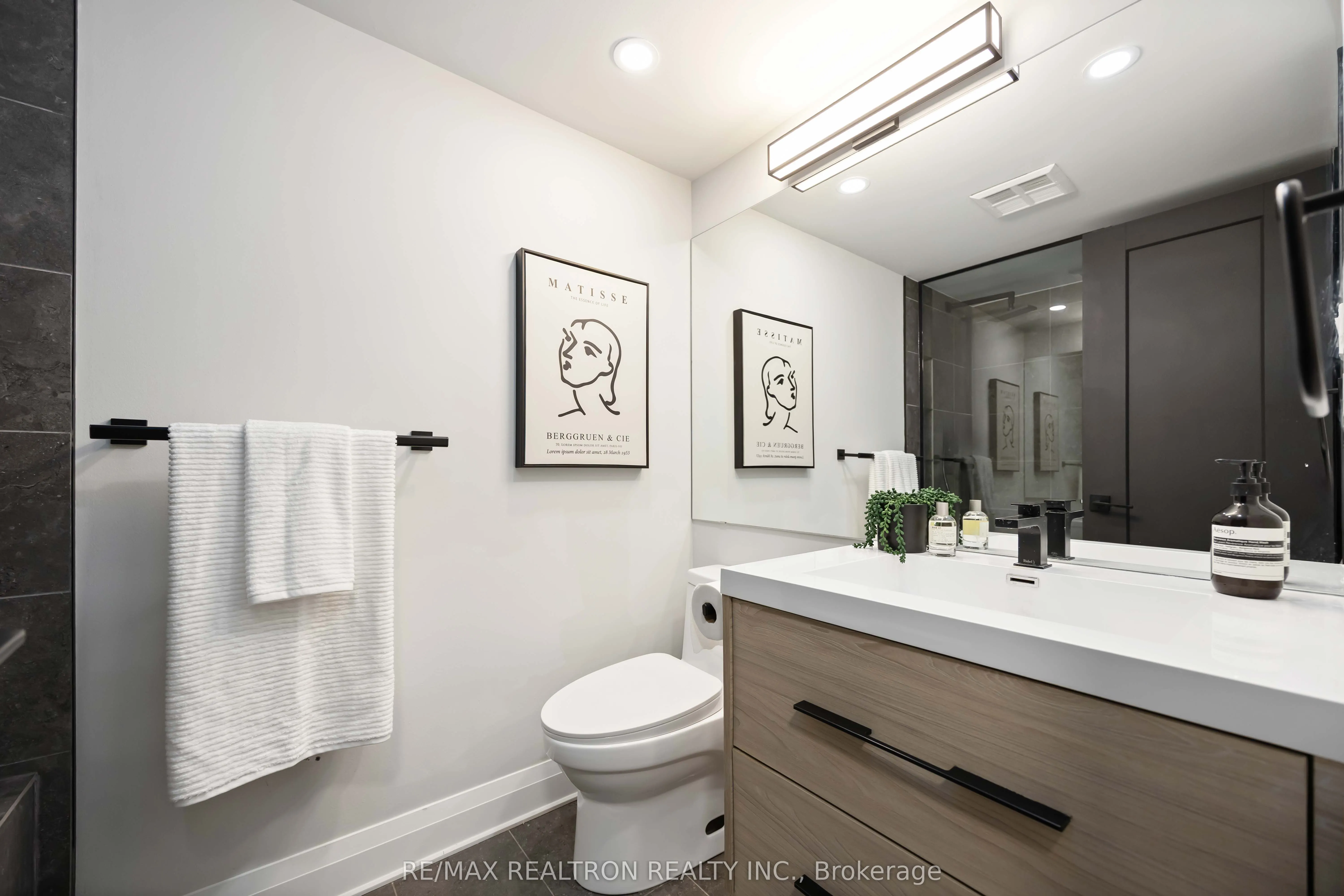 5460 Yonge Street, #605