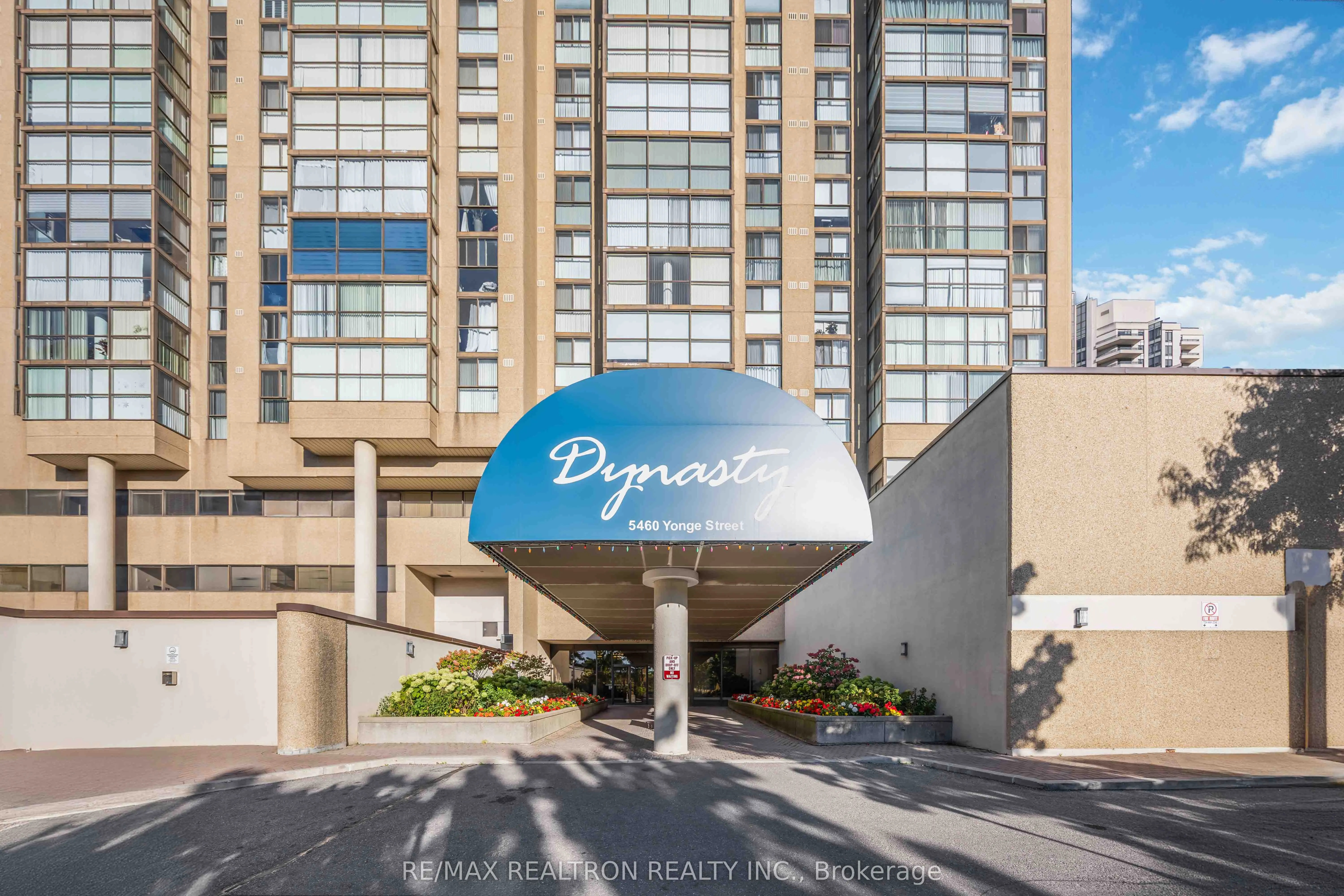 5460 Yonge Street, #605
