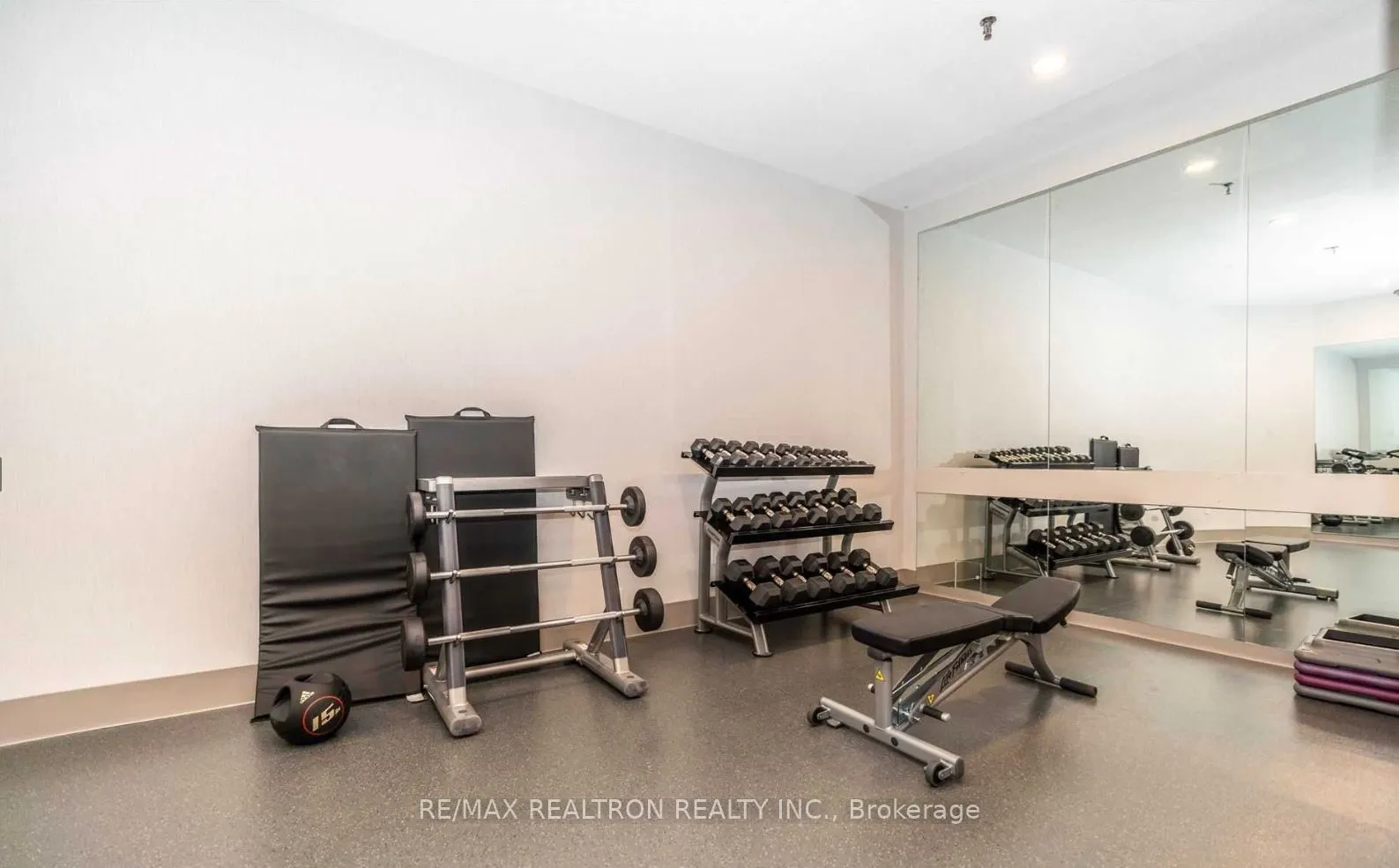 5460 Yonge Street, #605