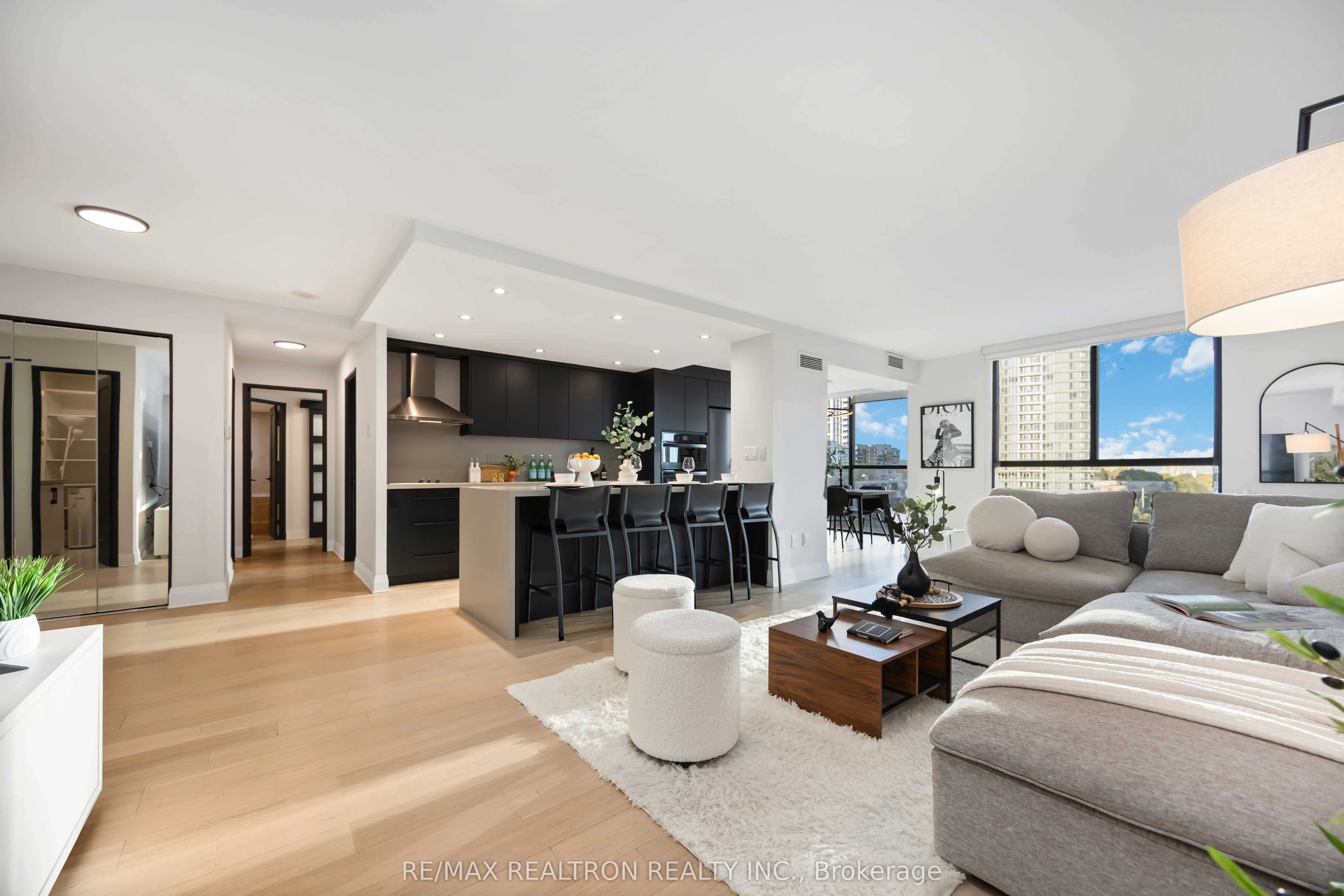 5460 Yonge Street, #605