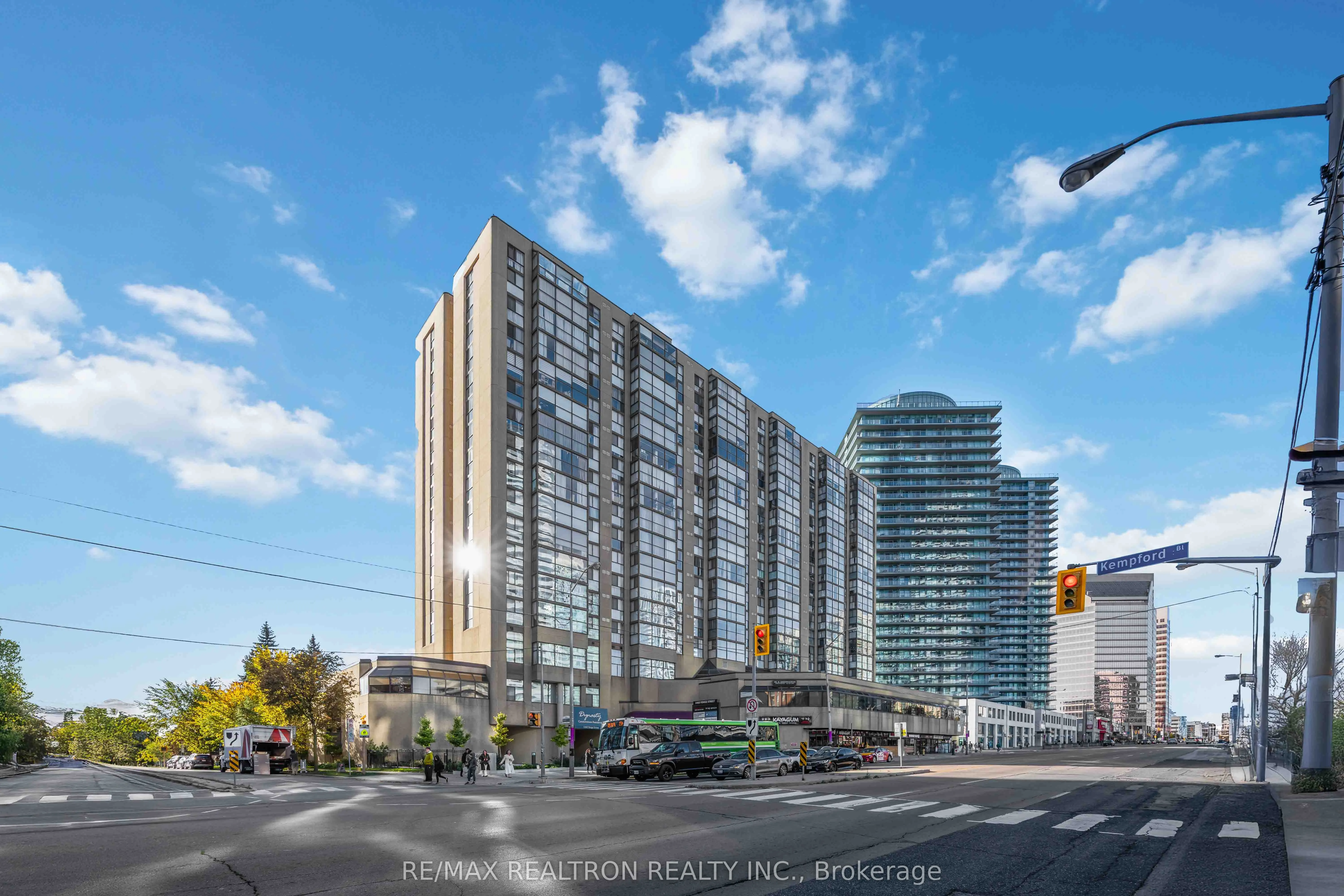 5460 Yonge Street, #605