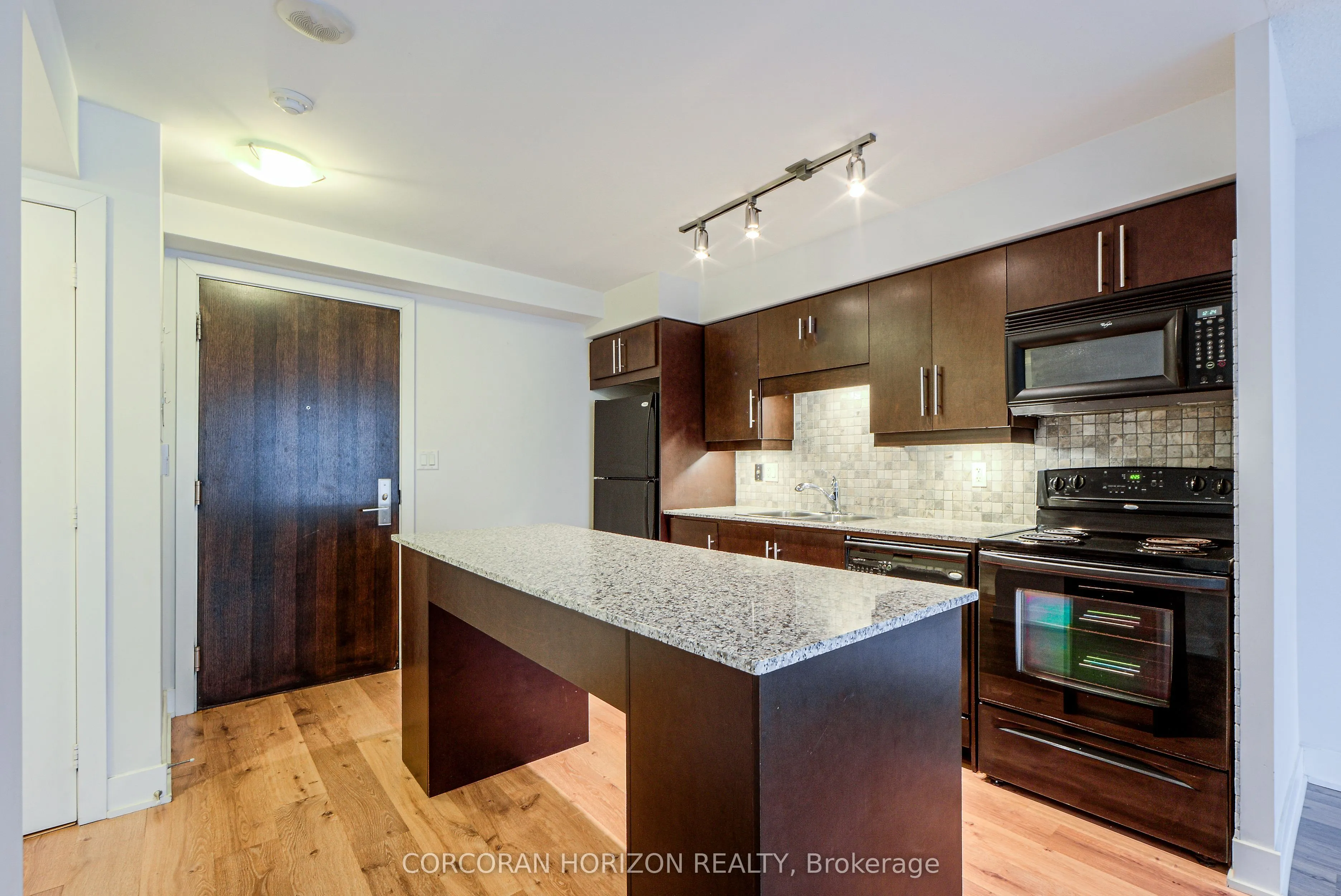 20 Blue Jays Way, #1709