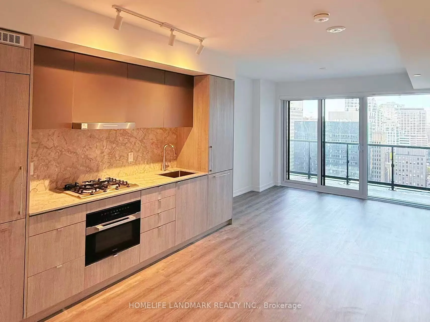 771 Yonge Street, #2201