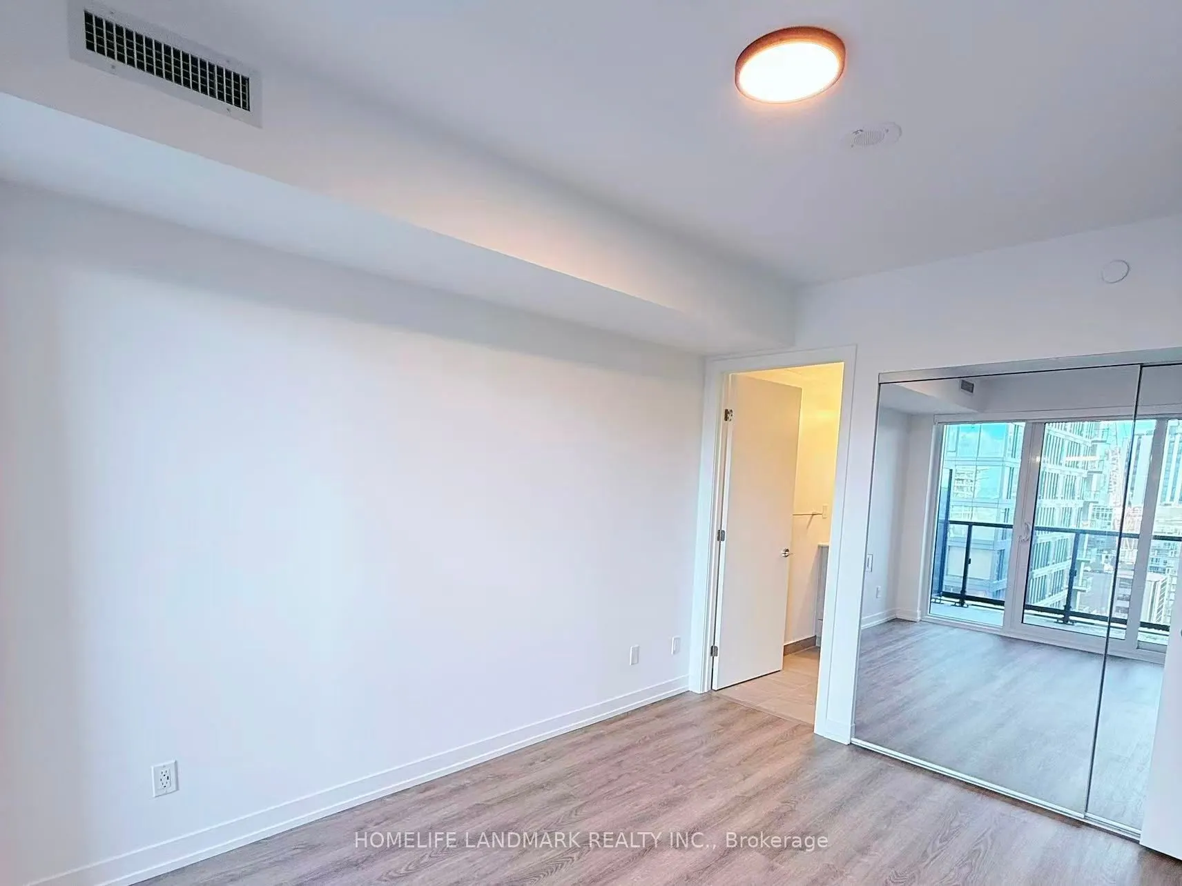 771 Yonge Street, #2201