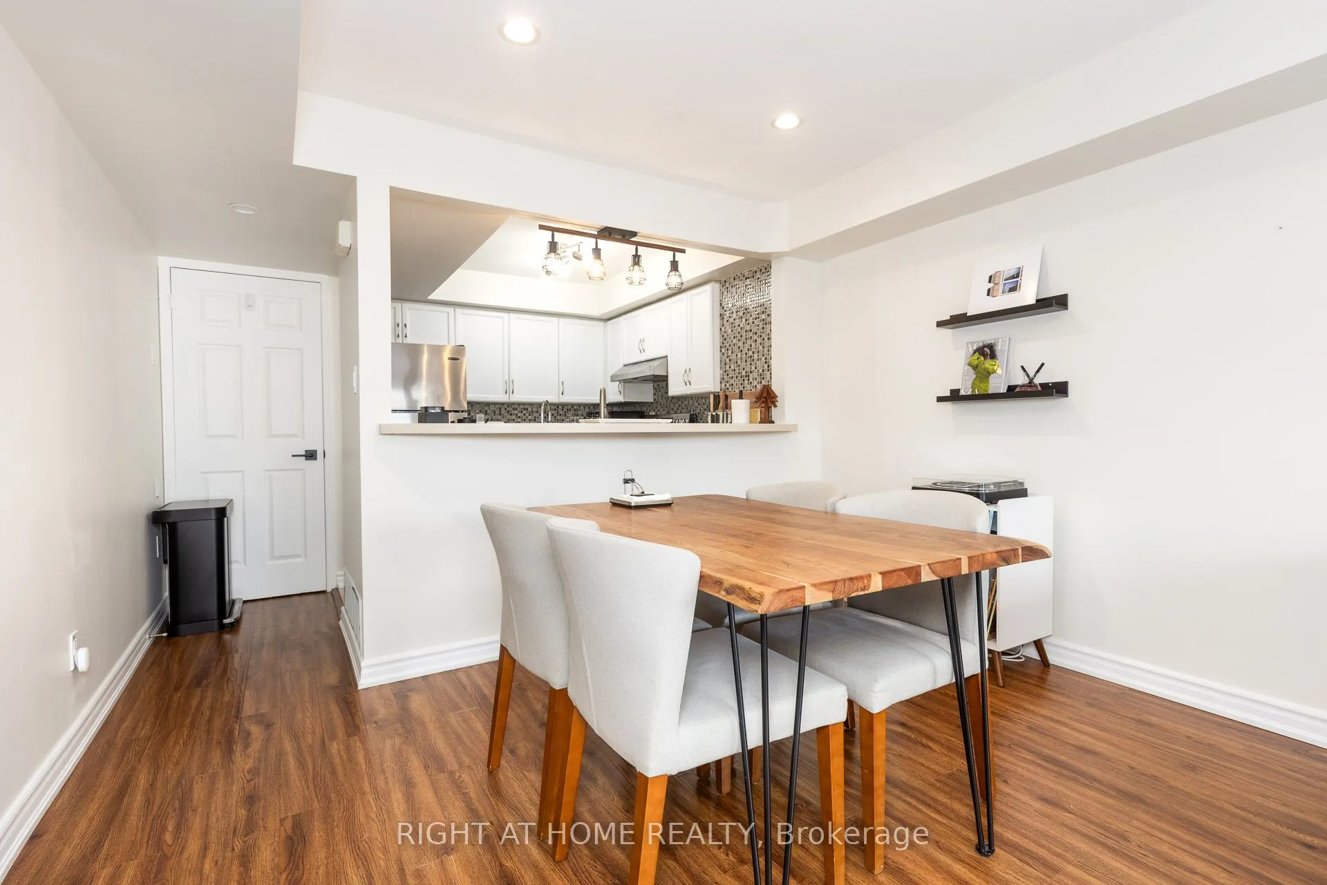 988 Sheppard Avenue W, ##32