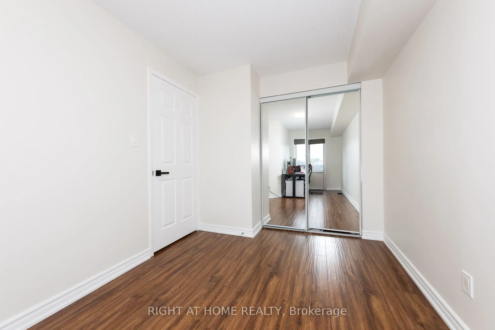 988 Sheppard Avenue W, ##32