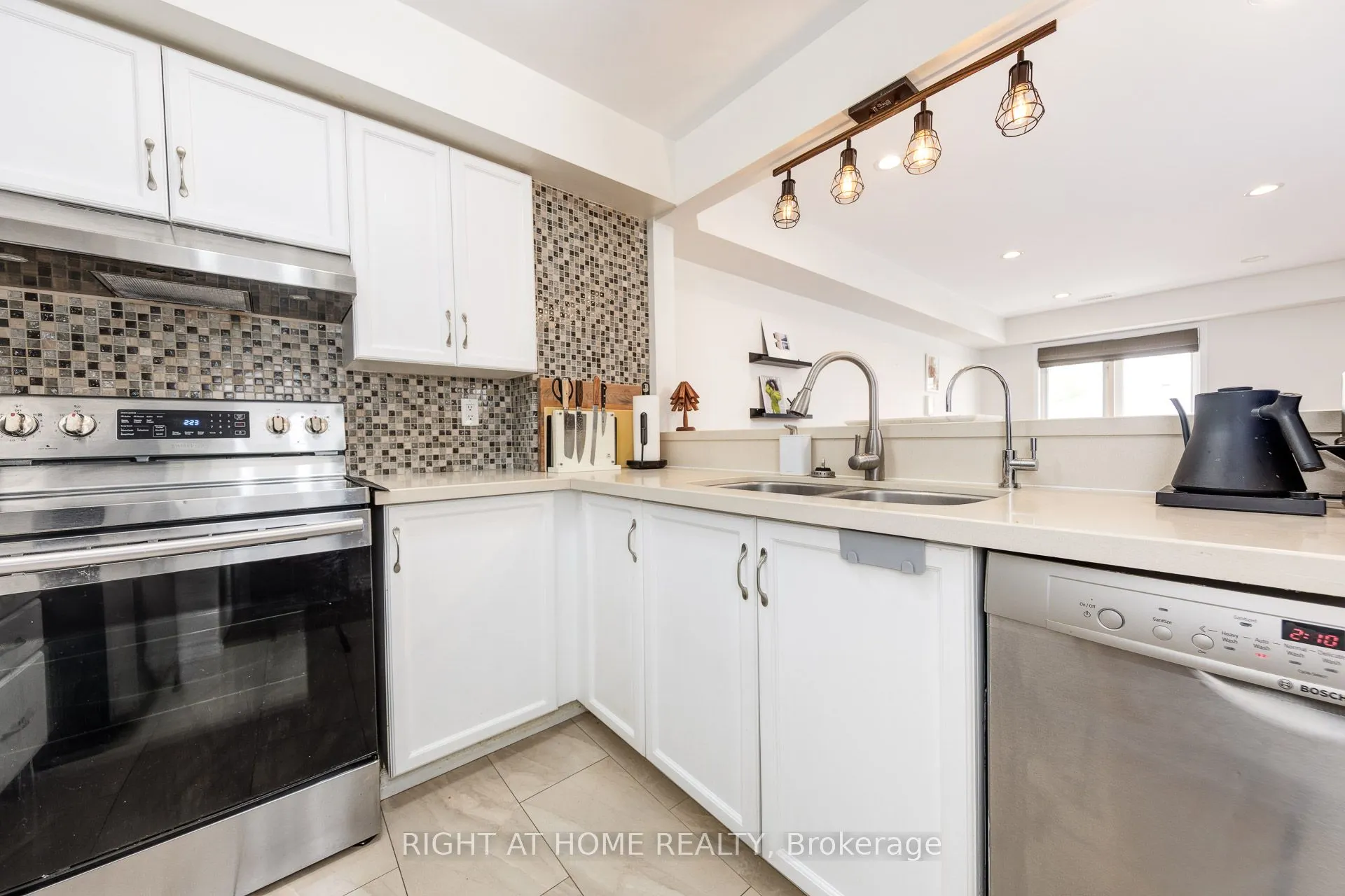 988 Sheppard Avenue W, ##32