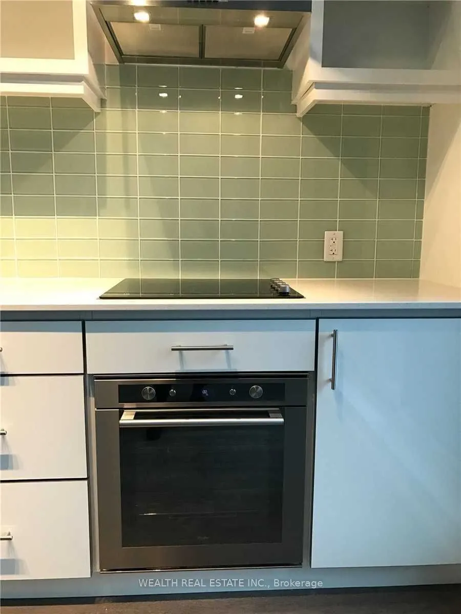 75 The Donway W, #502