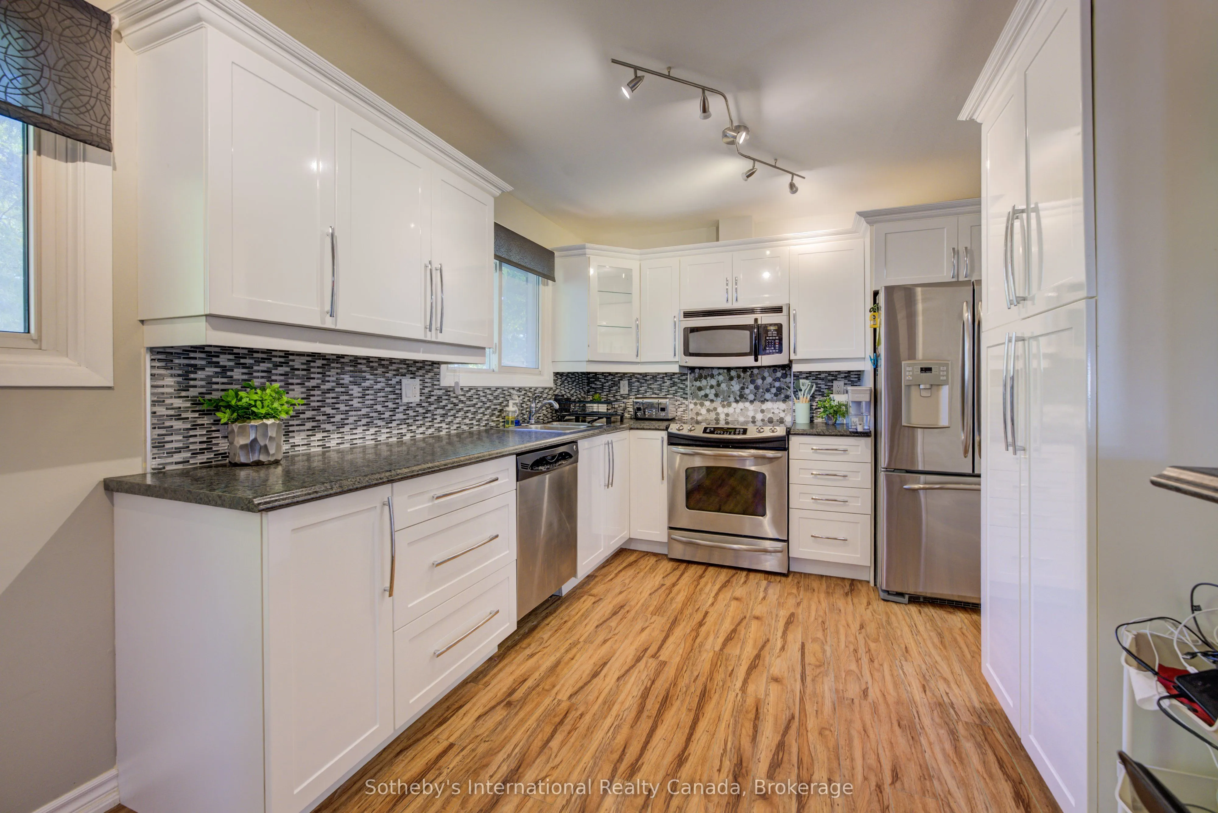 400 Cherokee Boulevard