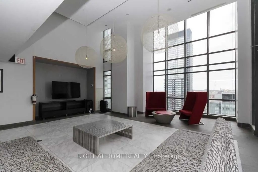 11 Brunel Court, #5301