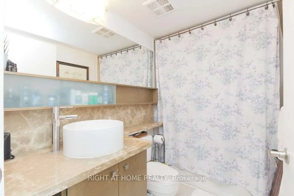 11 Brunel Court, #5301