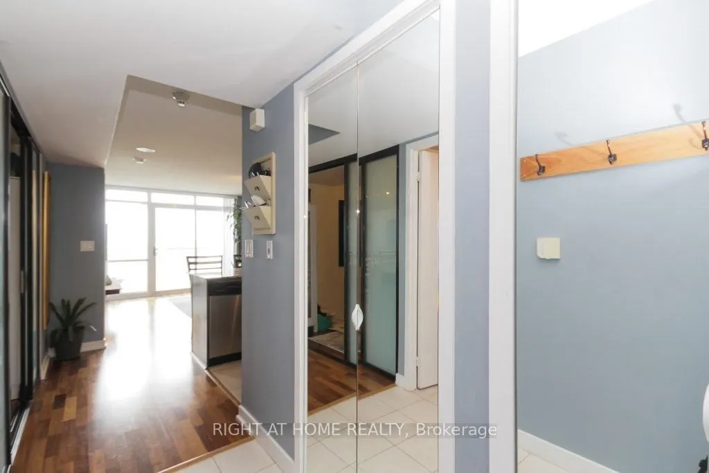 11 Brunel Court, #5301