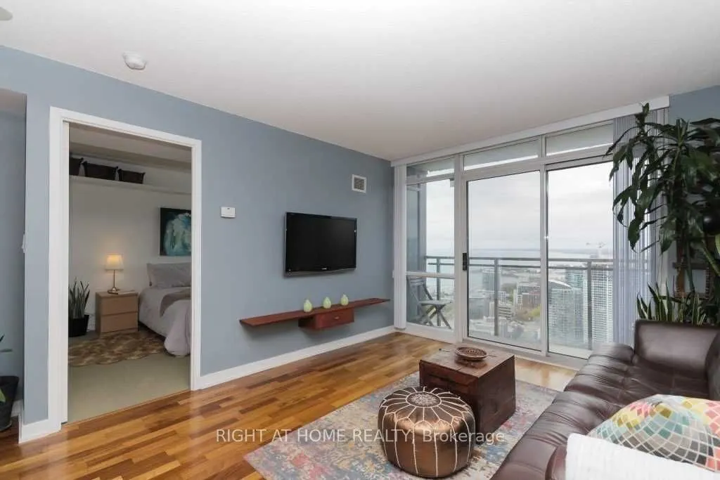 11 Brunel Court, #5301