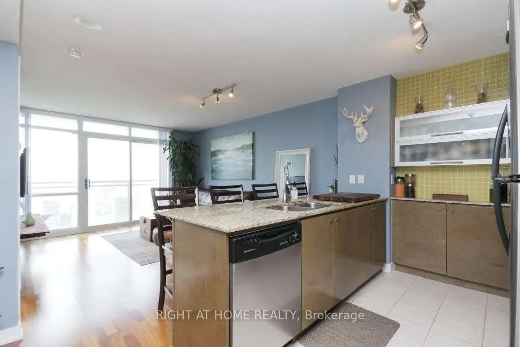 11 Brunel Court, #5301