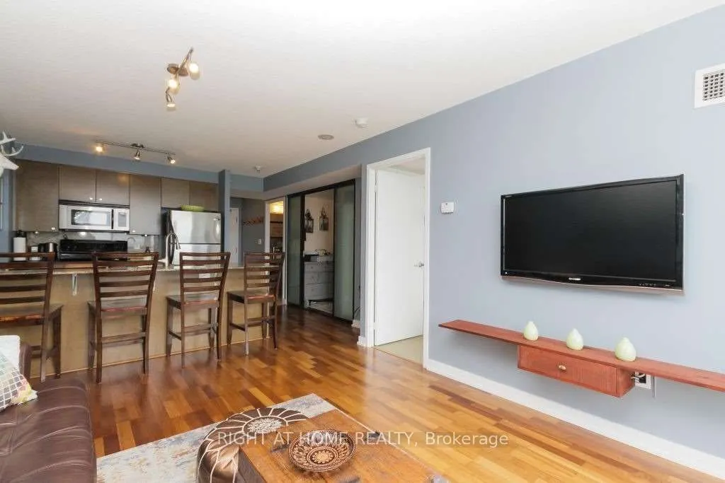 11 Brunel Court, #5301