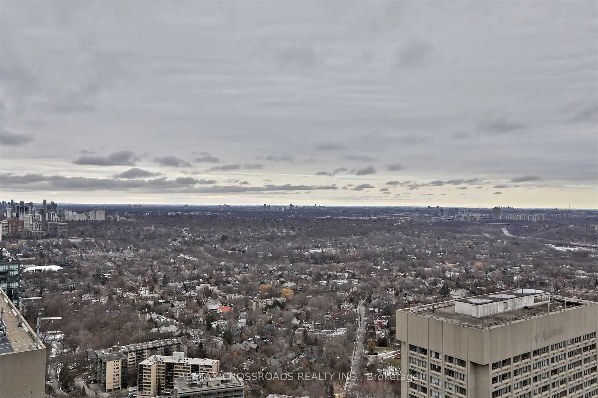 1 Bloor Street E, #5010