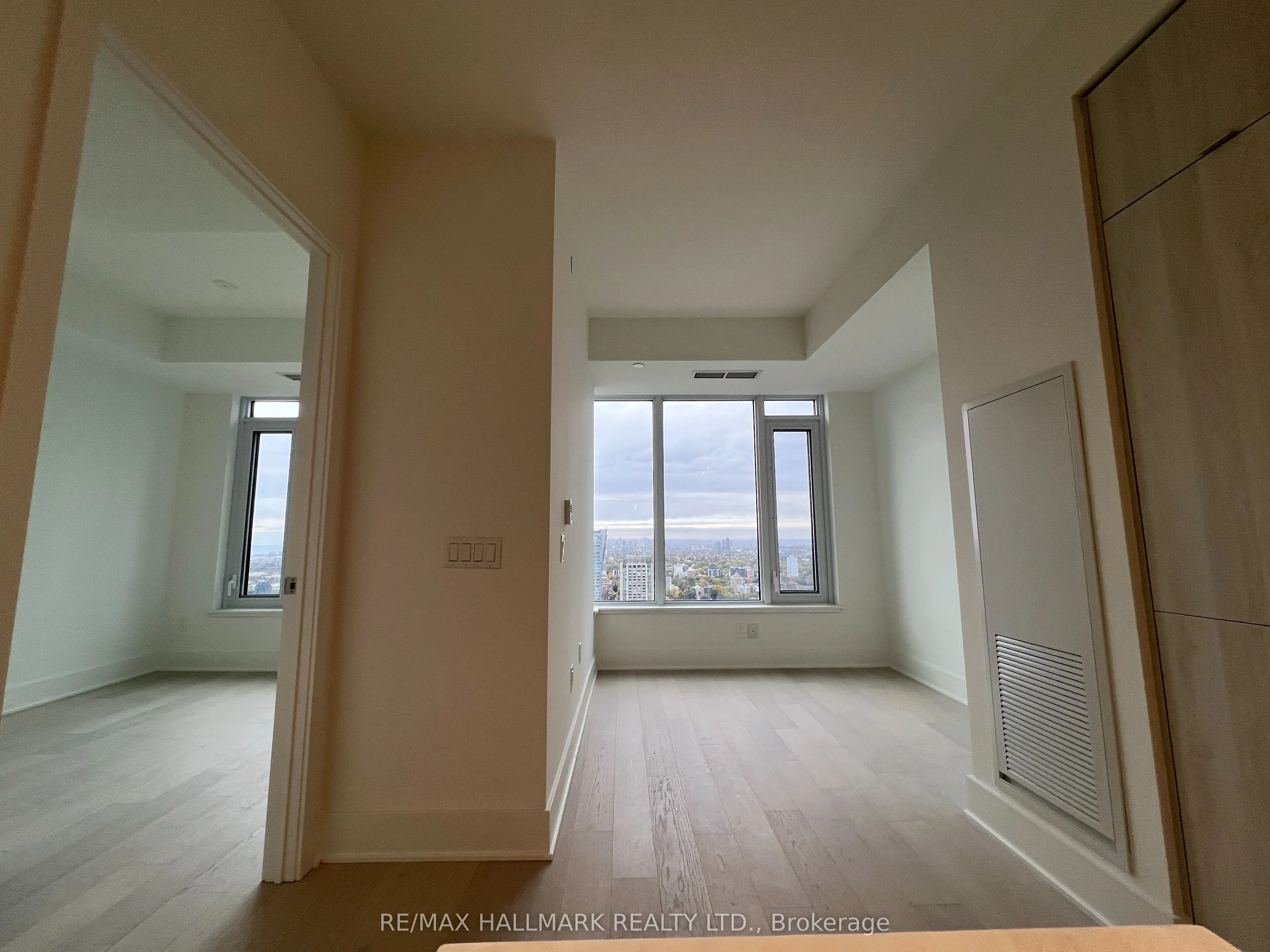 11 Yorkville Avenue, #3410