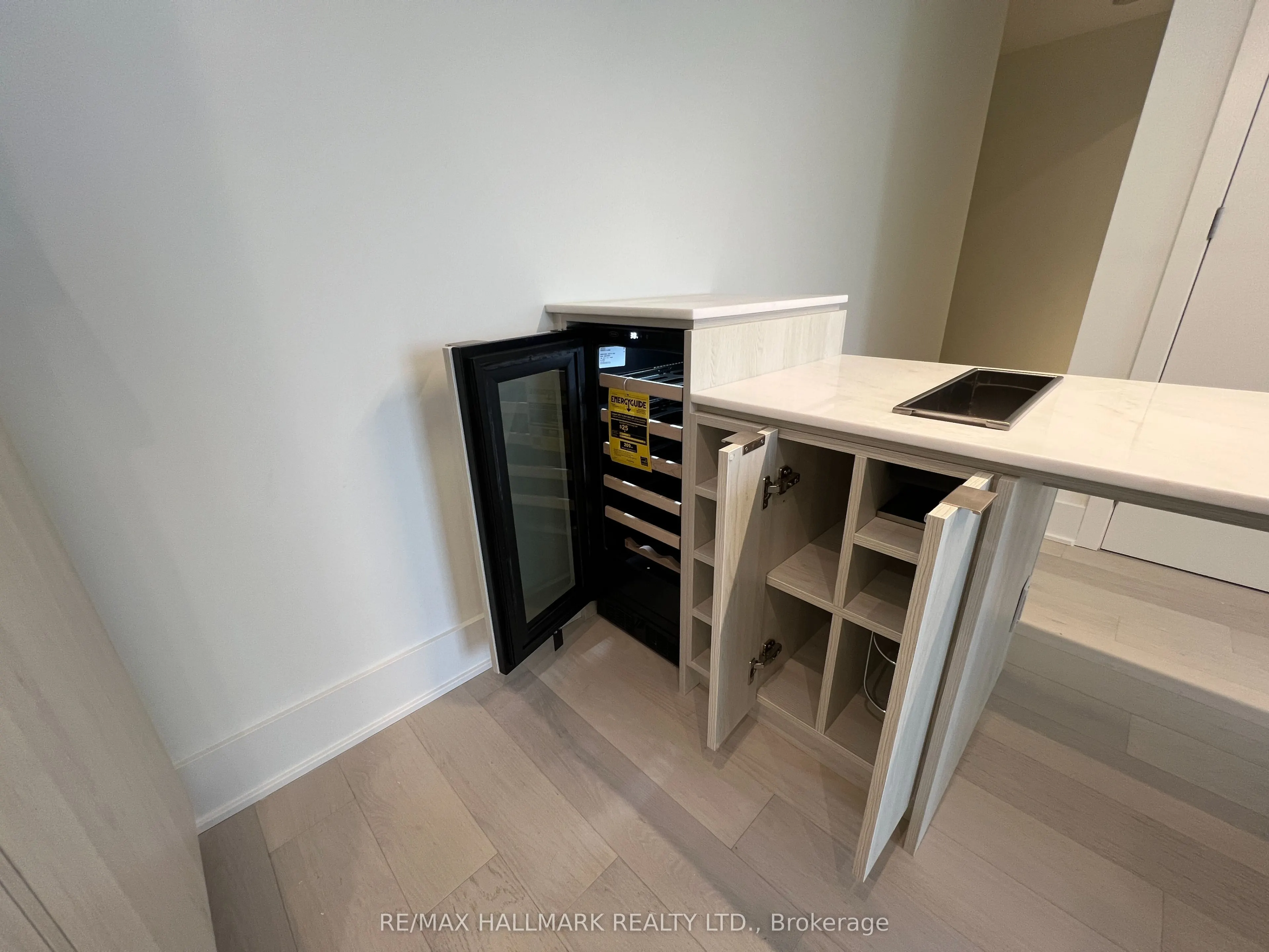 11 Yorkville Avenue, #3410