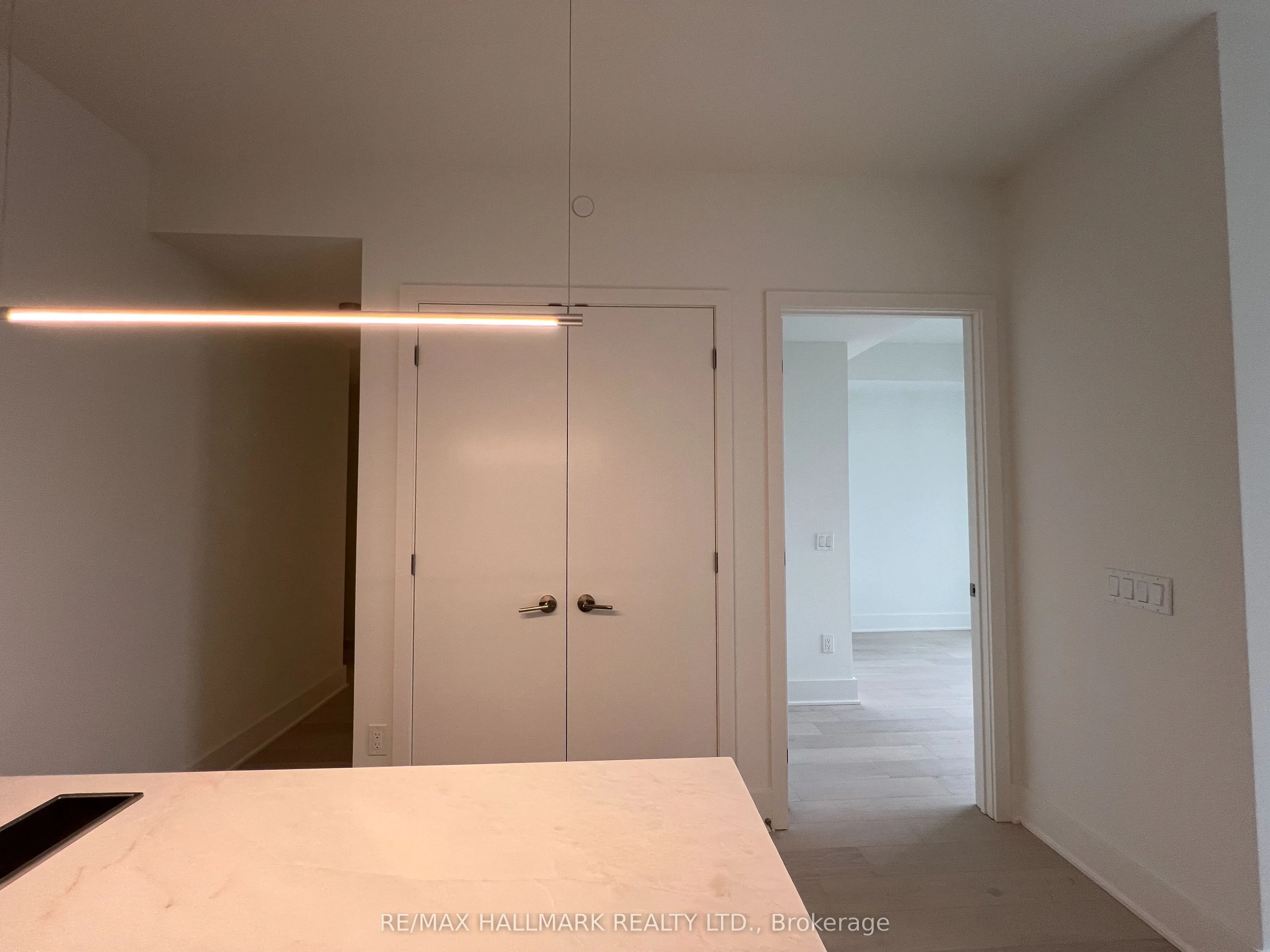 11 Yorkville Avenue, #3410