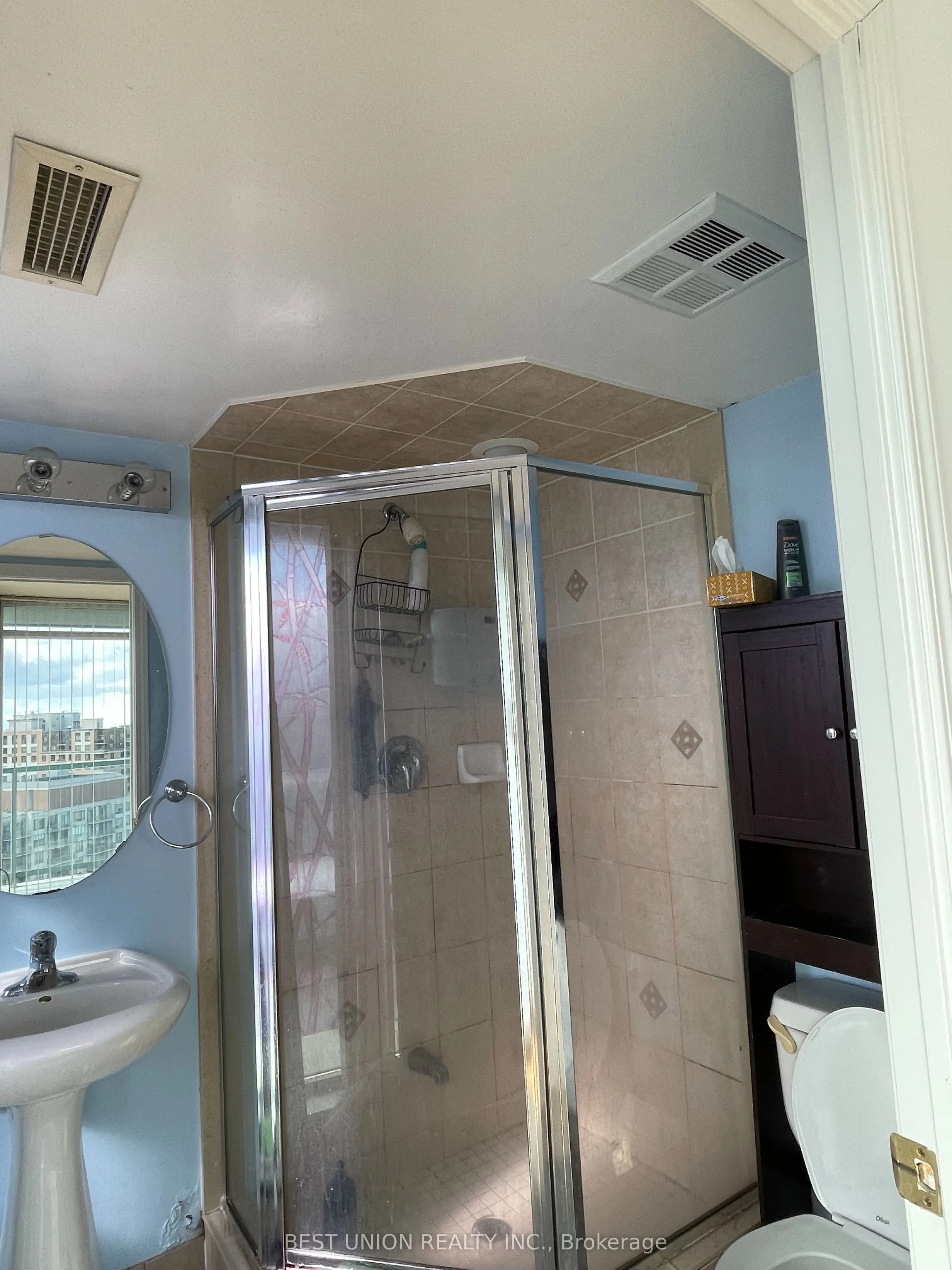 5500 Yonge Street, #2205